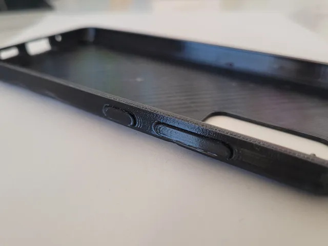 Samsung Galaxy S20 FE case - buttons and low-profile