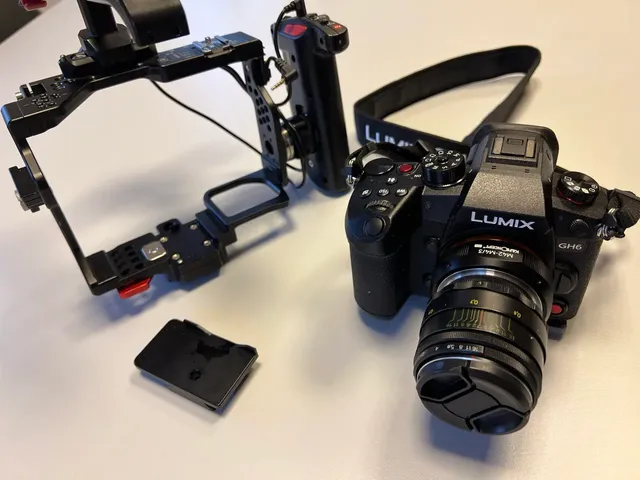 Panasonic GH6-Baseplate/Adapter for JTZ DP30 Cage