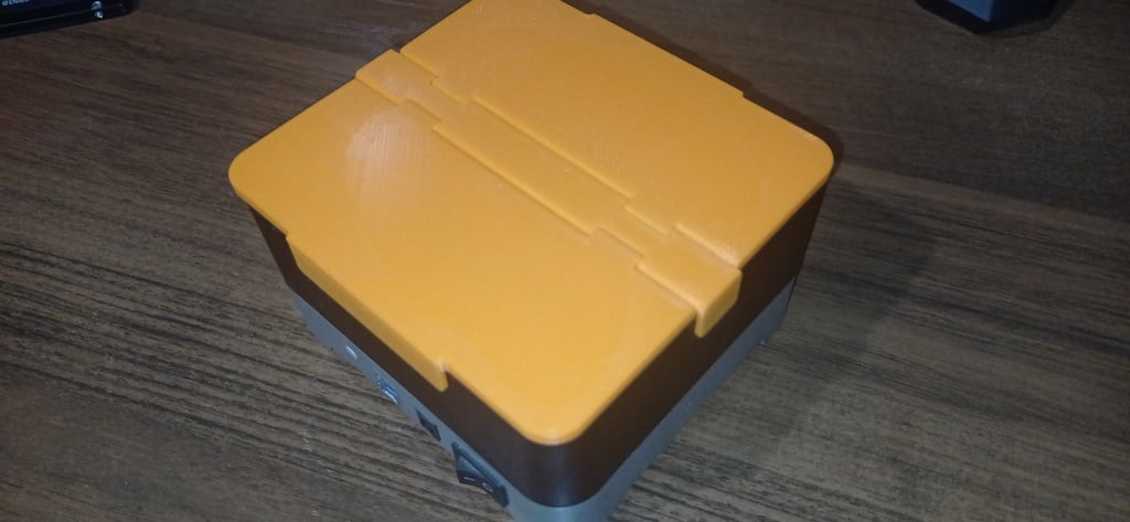Cover for the docking station DEXP HA133 / Крышка для док-станции DEXP HA133