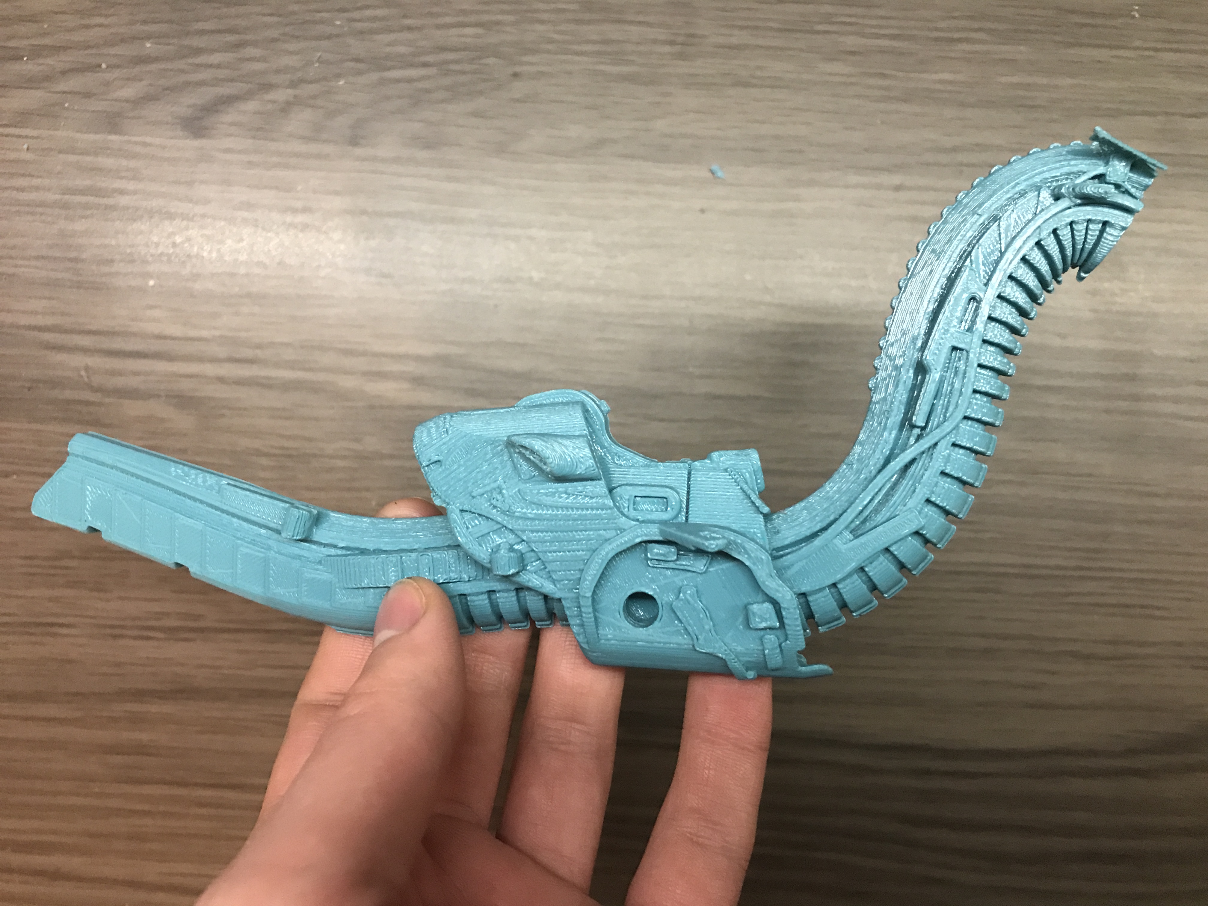 Gloomeskk's Watcher connected neck-body-tail