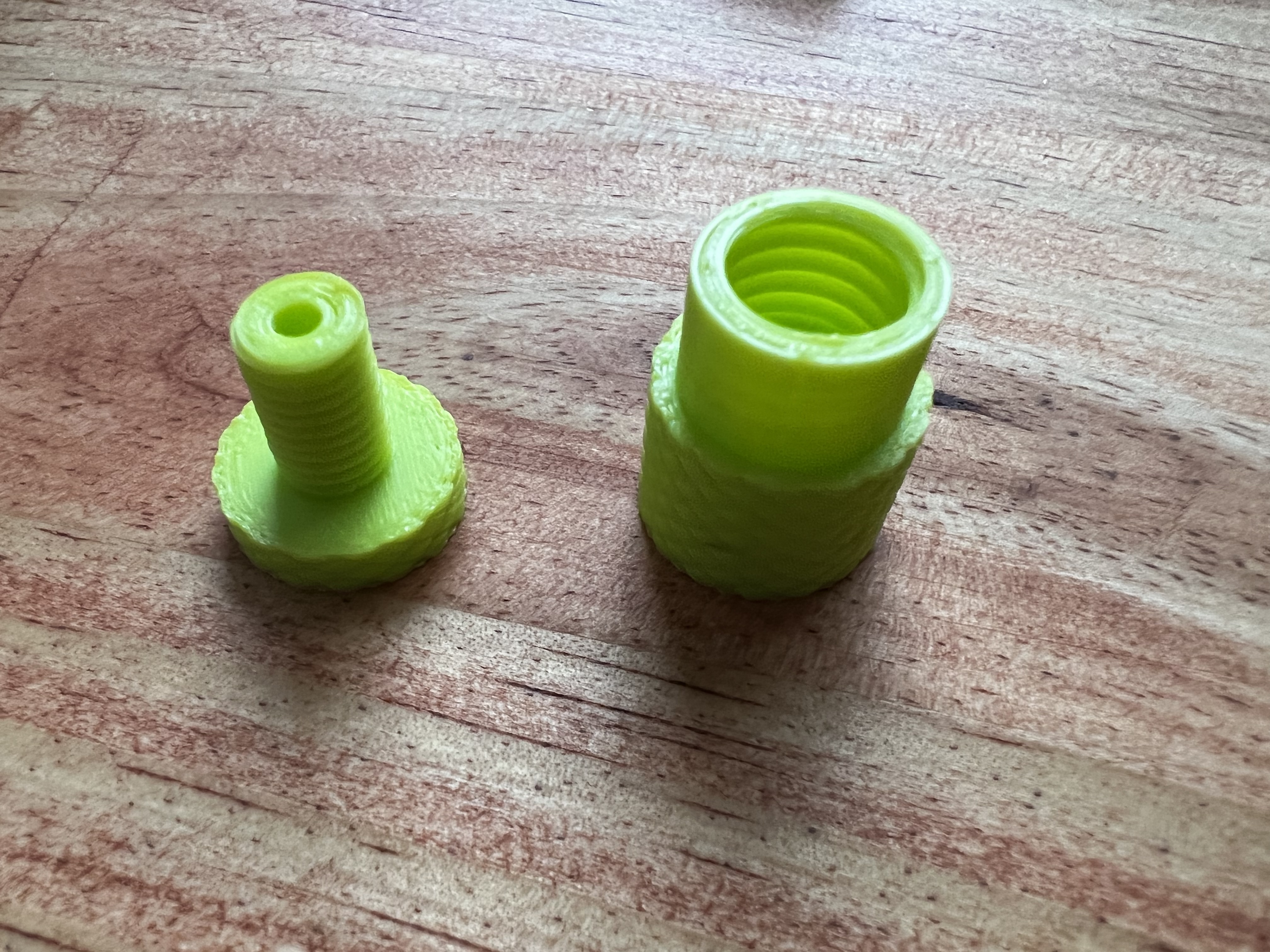 Miniatura 3 do modelo 3D Polybox PTFE M10 adapter