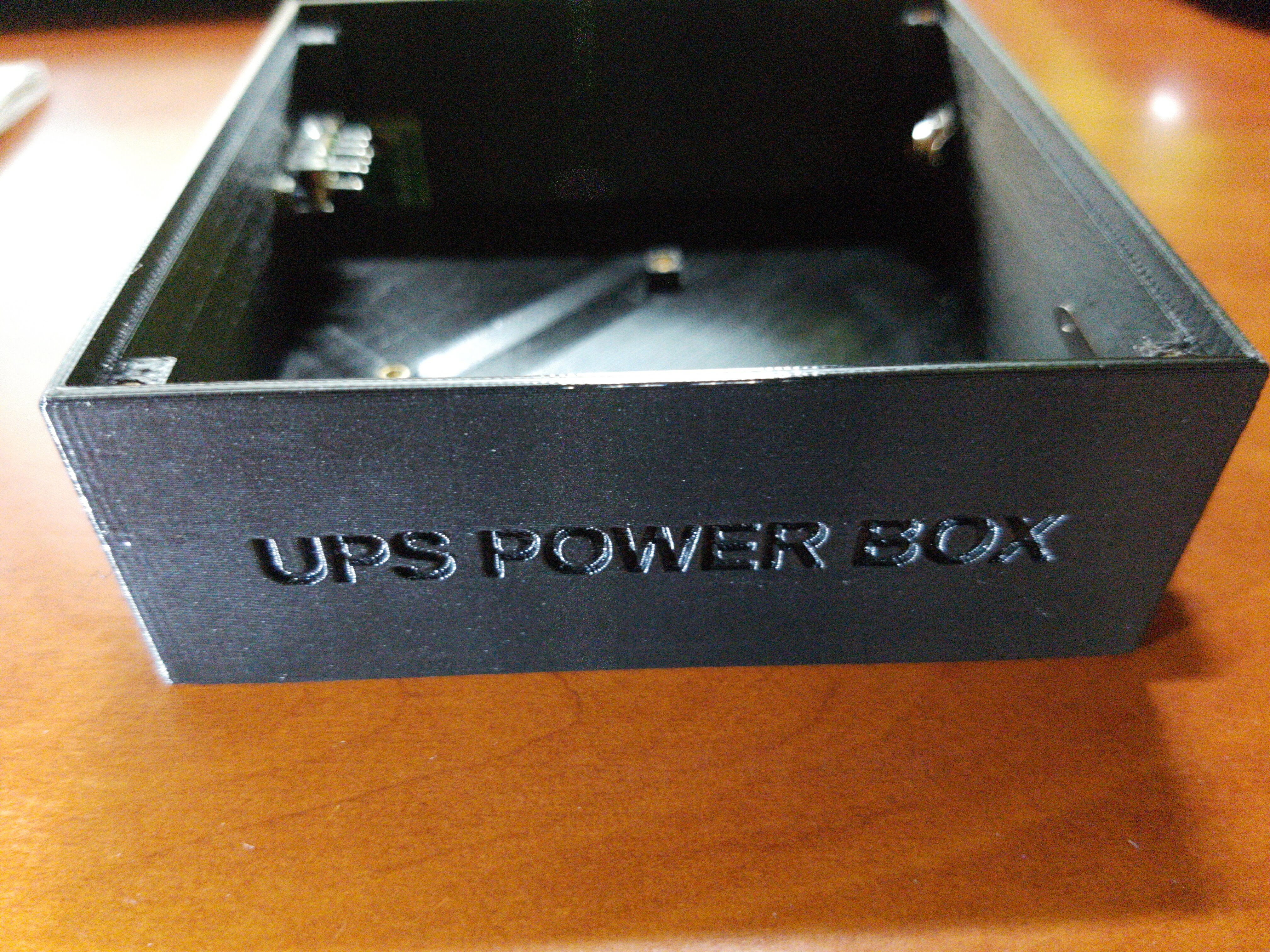 Miniatura 5 do modelo 3D UPS POWER BOX