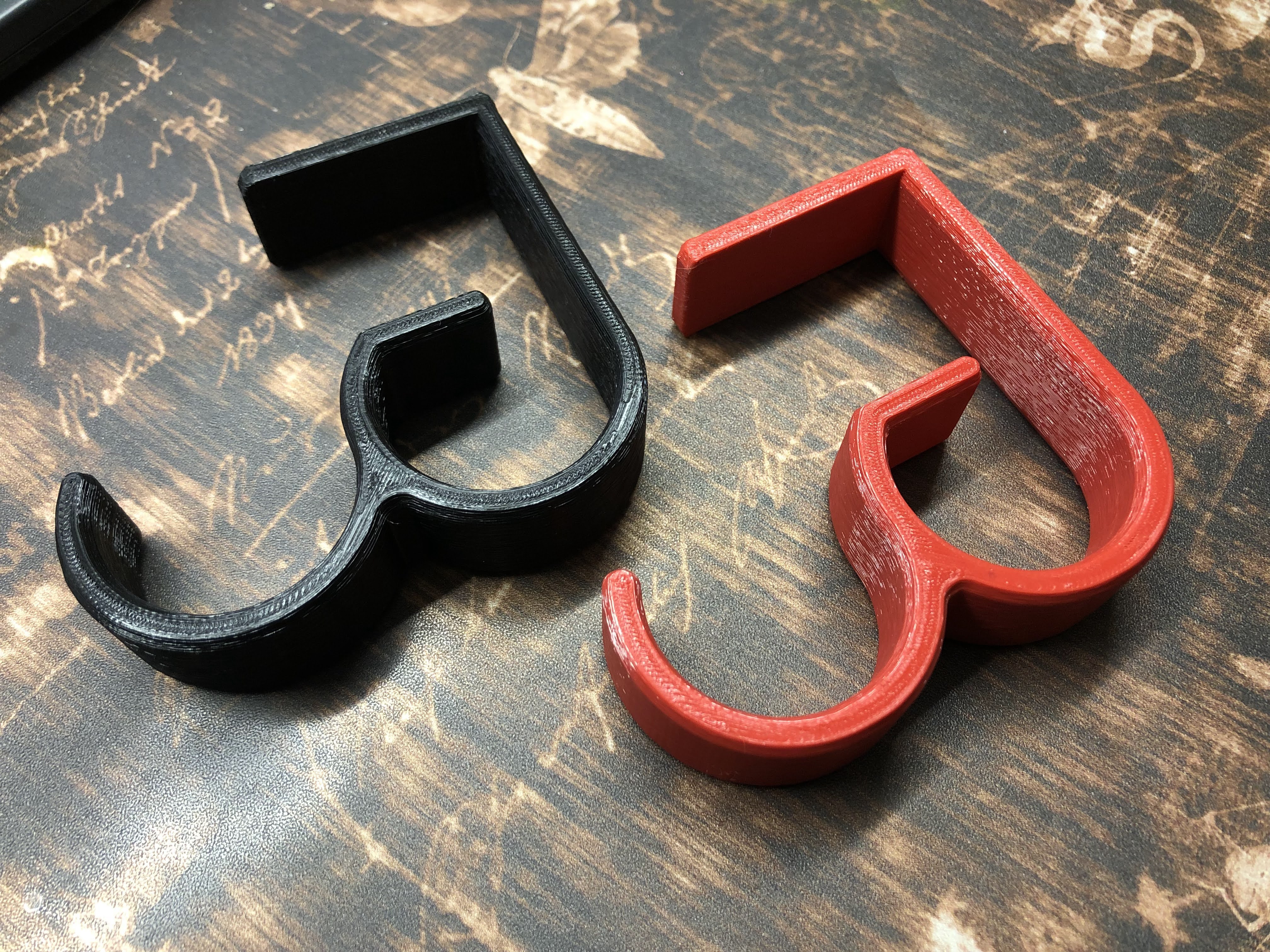 Desk Cable Management Hugger Clip - Ikea Compatible - 50mm