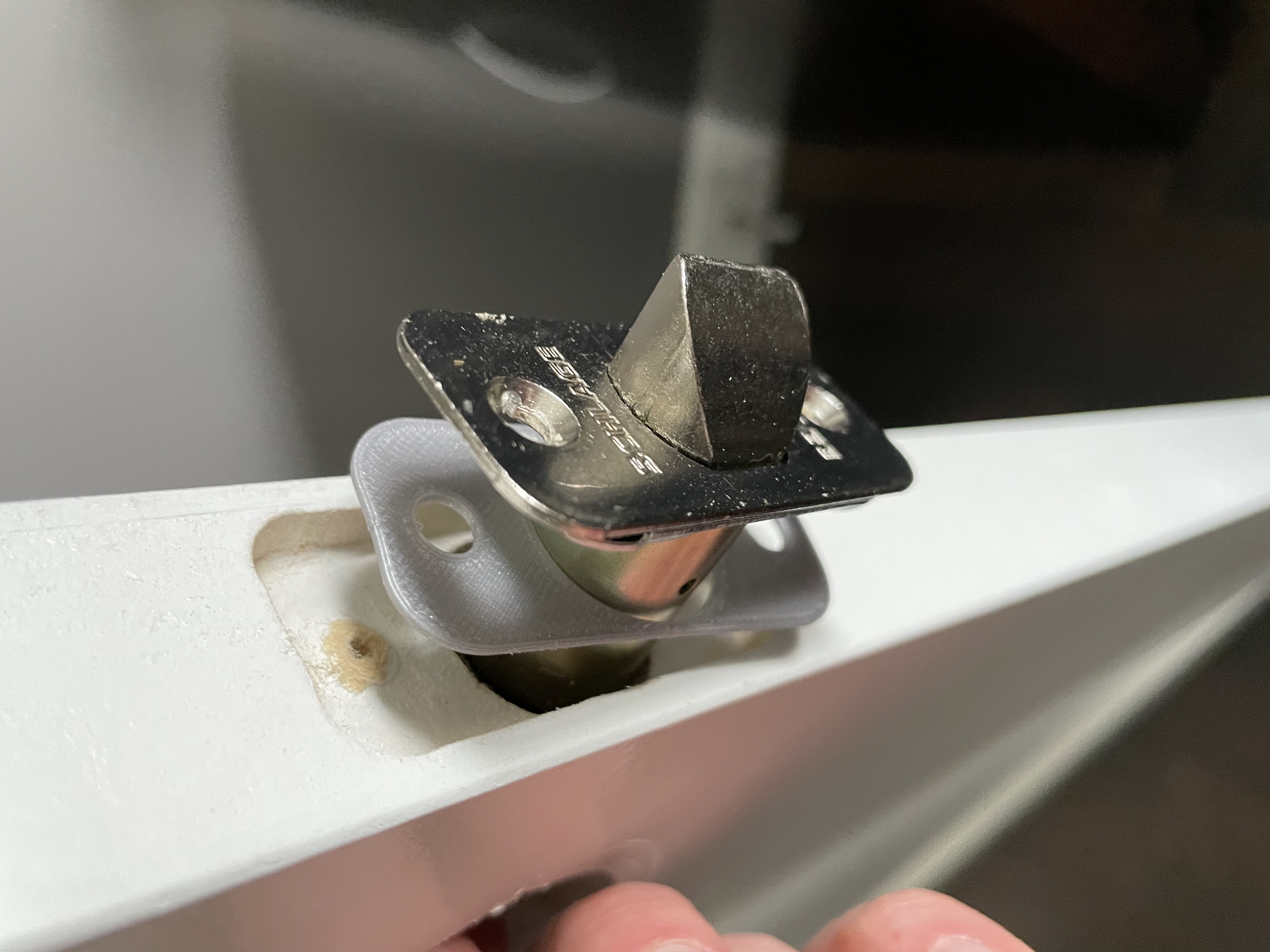 Miniatura 3 do modelo 3D Door Bolt/Latch Shim