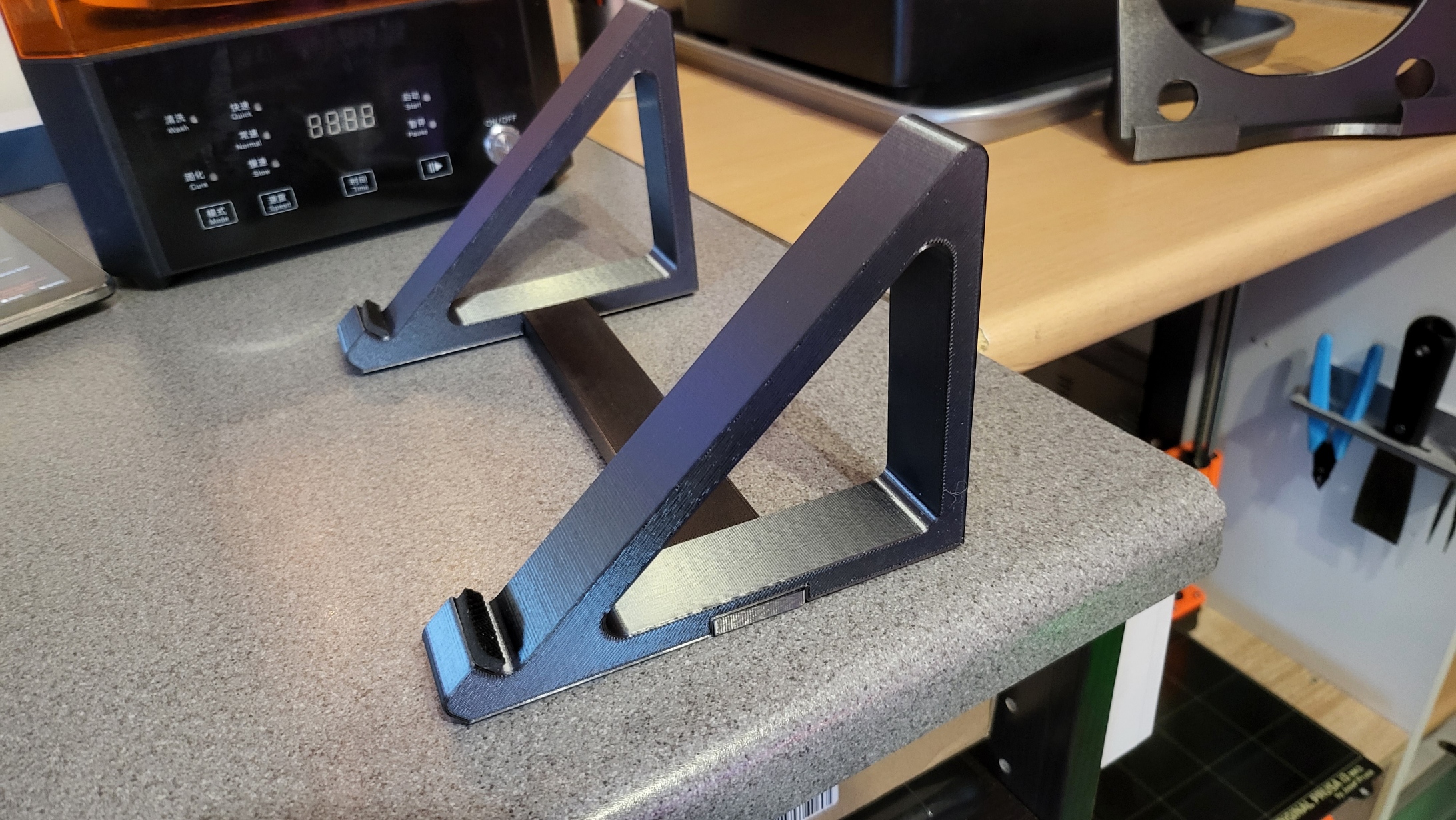 Tablet Stand By Gordon Download Free STL Model Printables Com   20220405 080031 