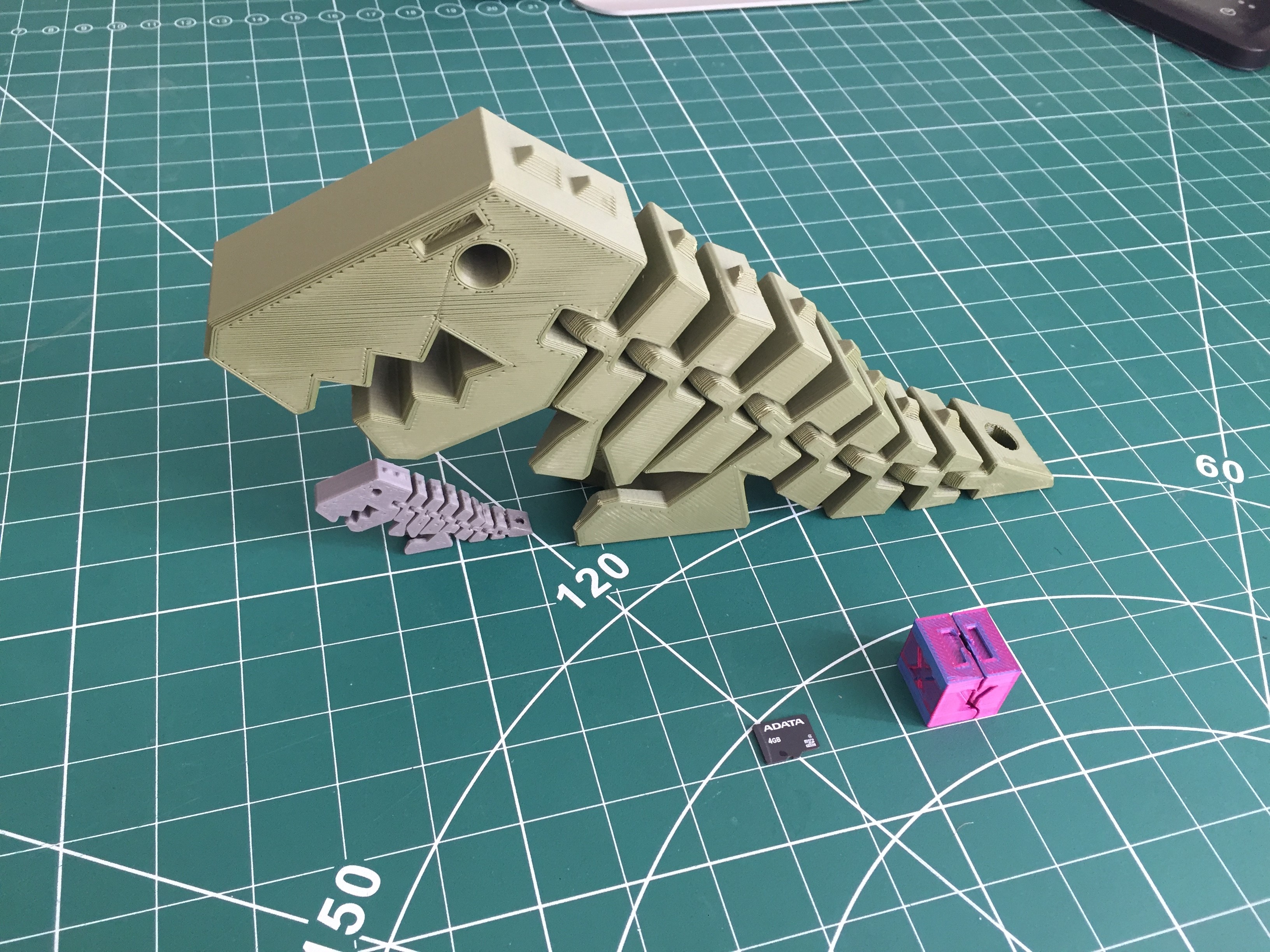 Flexi rex with keychain hole