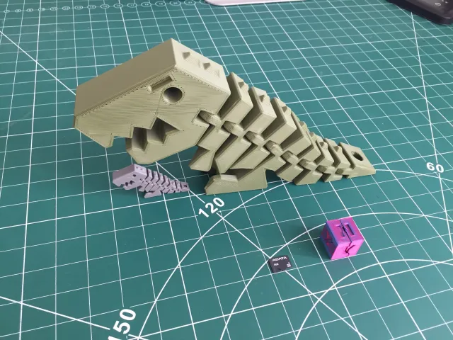 Flexi rex with keychain hole