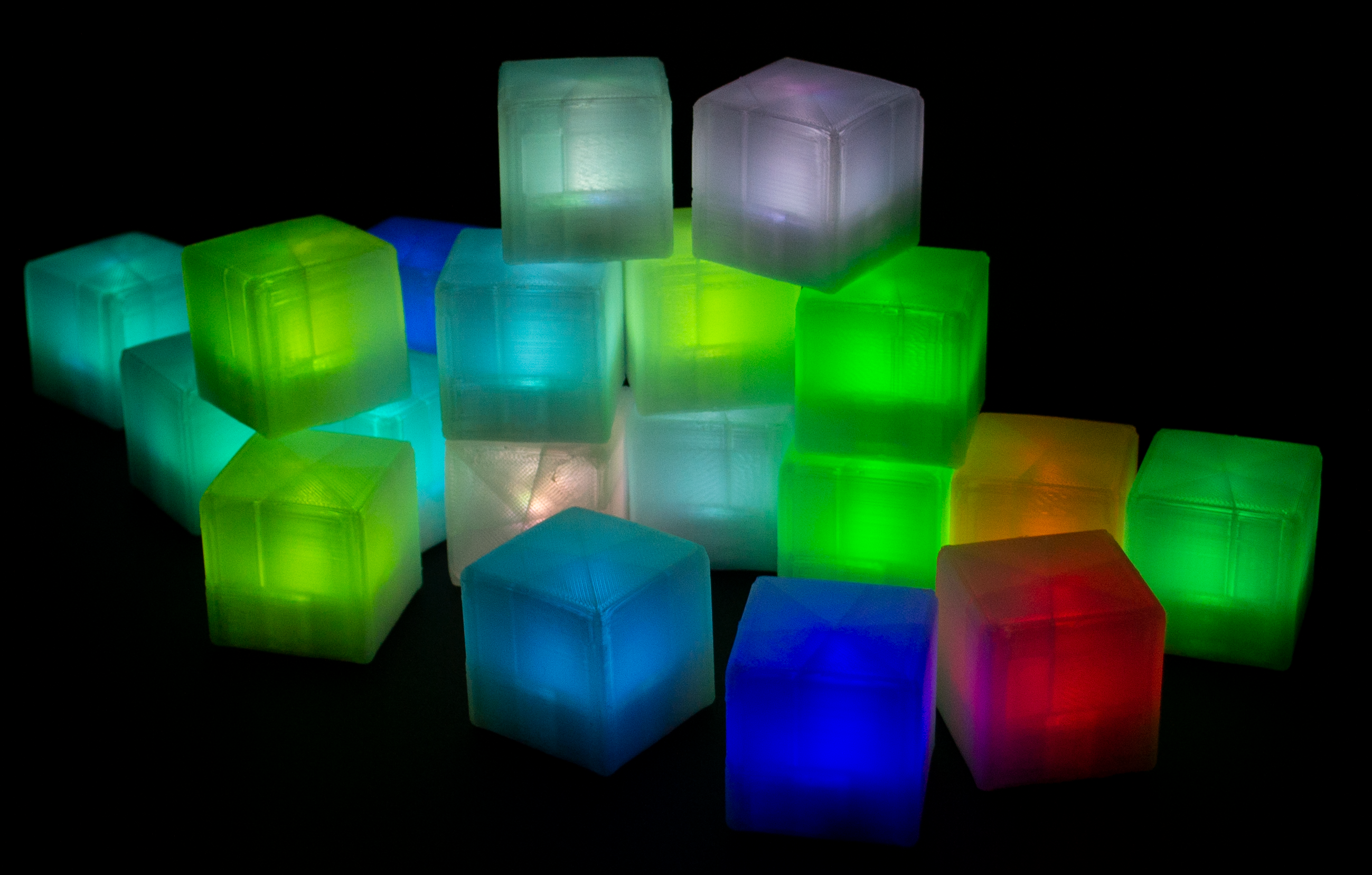 Miniatura 3 do modelo 3D Ultimate LED Cube Accent / Night Light