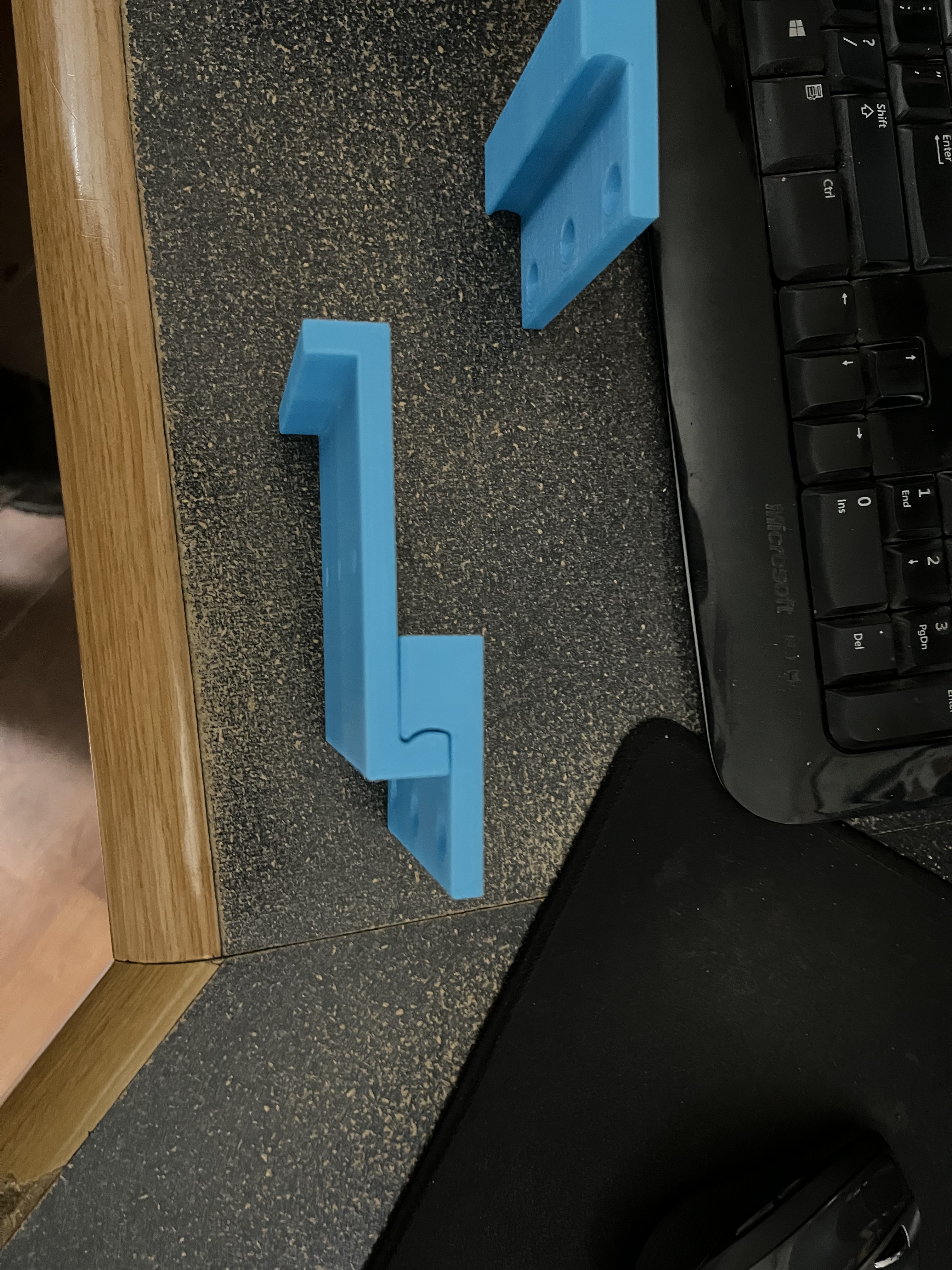Miniatura 3 do modelo 3D Drop Down Under Desk Drawer Hinge System