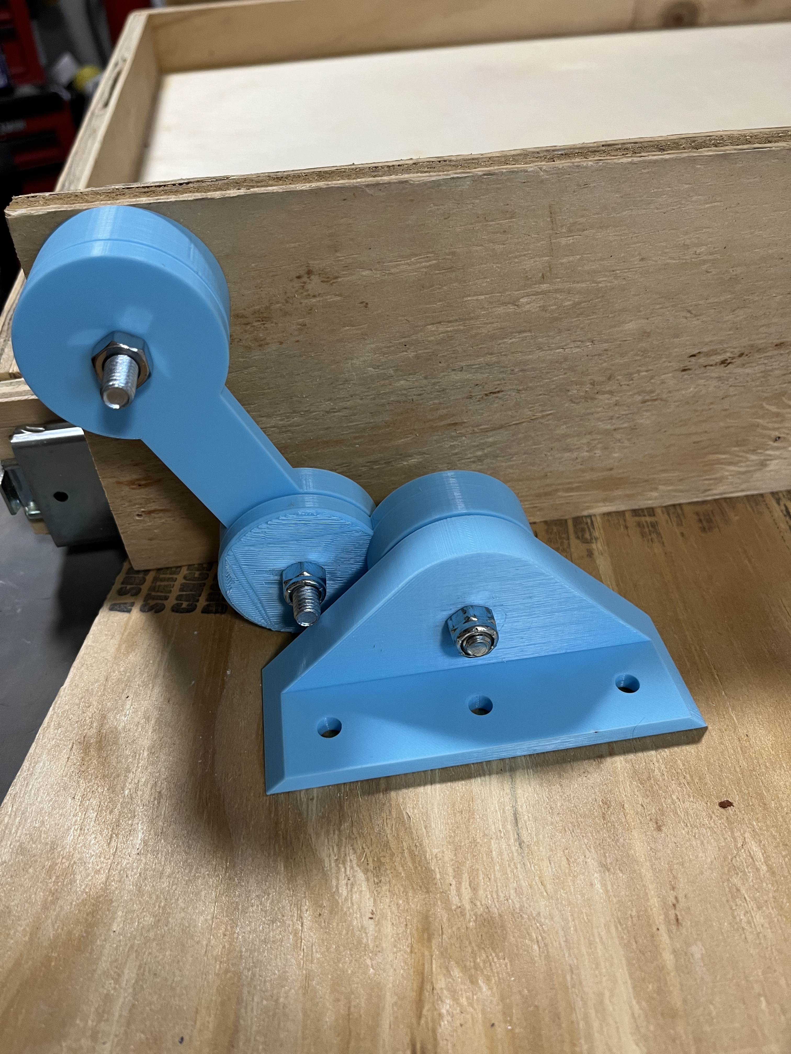 Miniatura 12 do modelo 3D Drop Down Under Desk Drawer Hinge System
