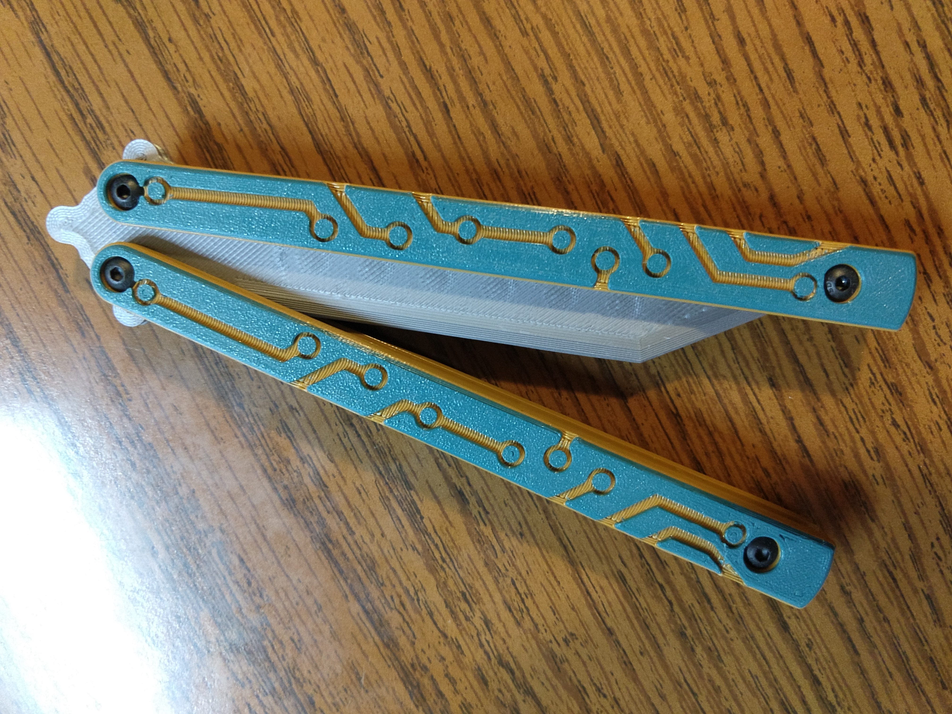 BenchMade BM63 Balisong - Circuit Tanto