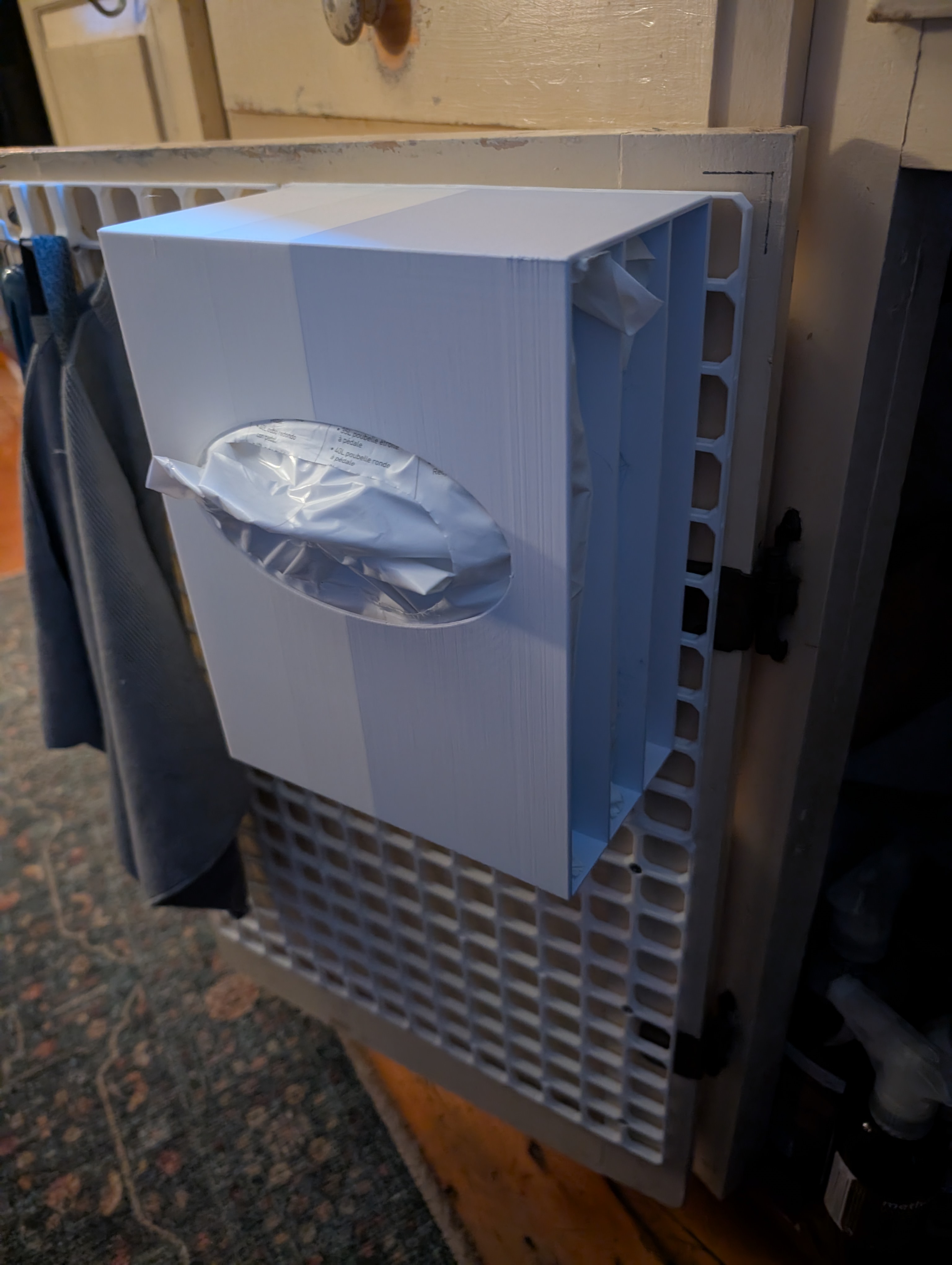 Simple Human Trash Bag Holder (Size J) for openGrid