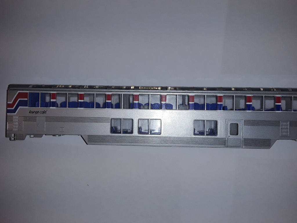 "Con Cor" Amtrak lounge-cafe interior (Ho scale 1:87)