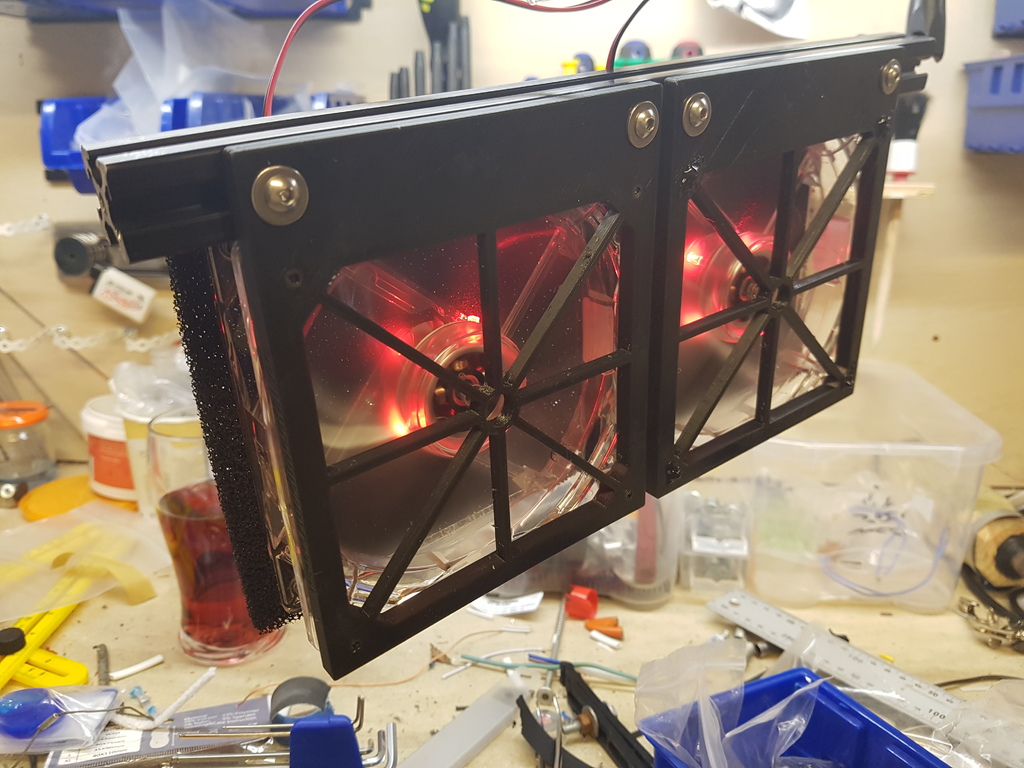 Fume extractor for 2020 vrail mounting