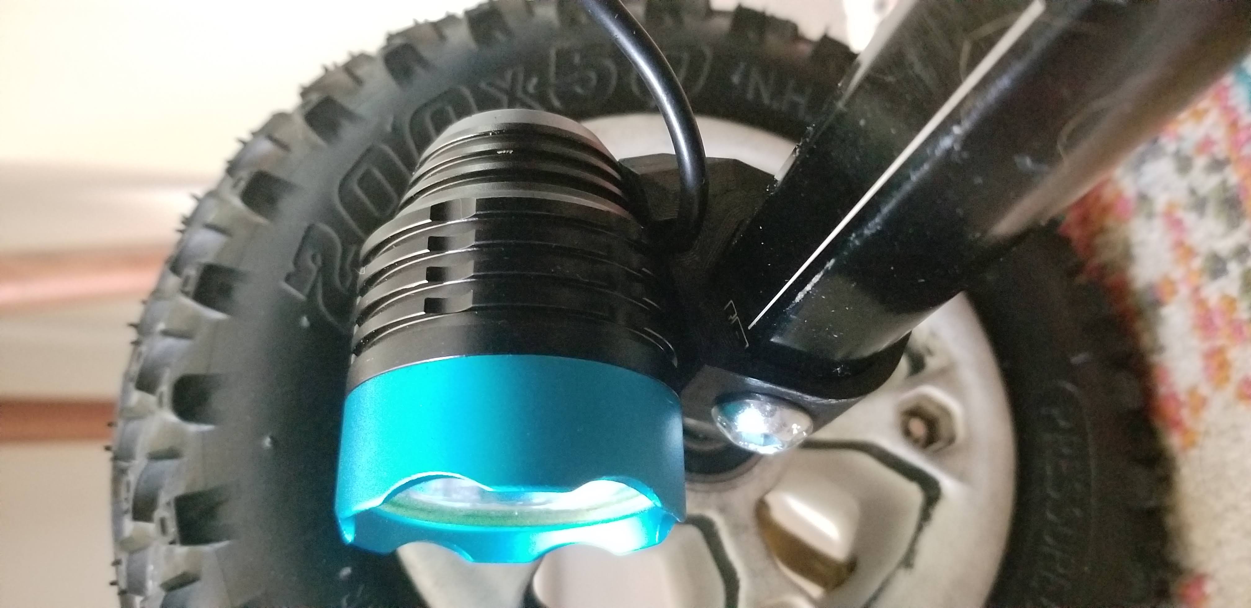 Light Mount Bracket for Matrix II Trucks