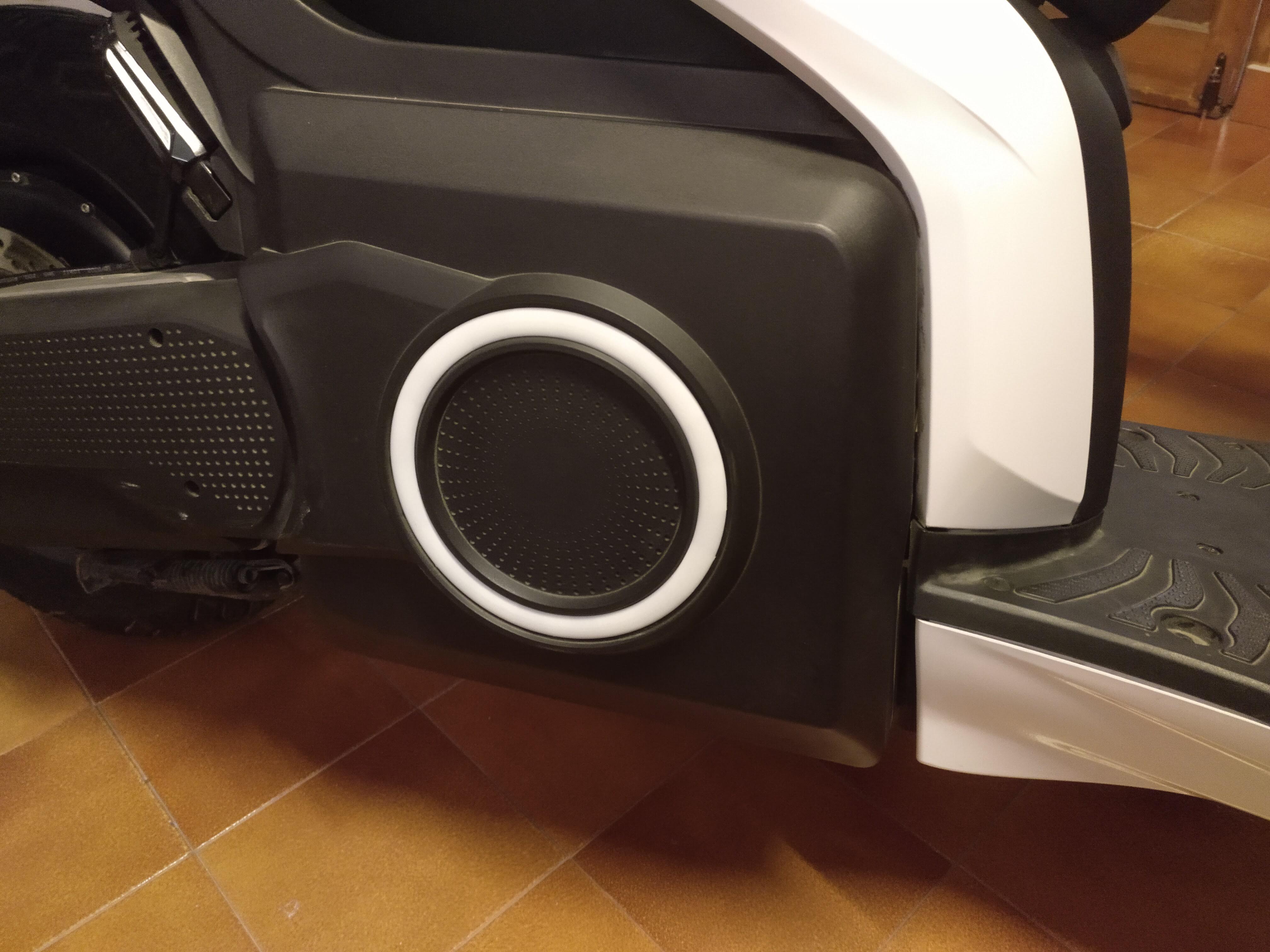Silence S01 / Seat MO battery carter circle.