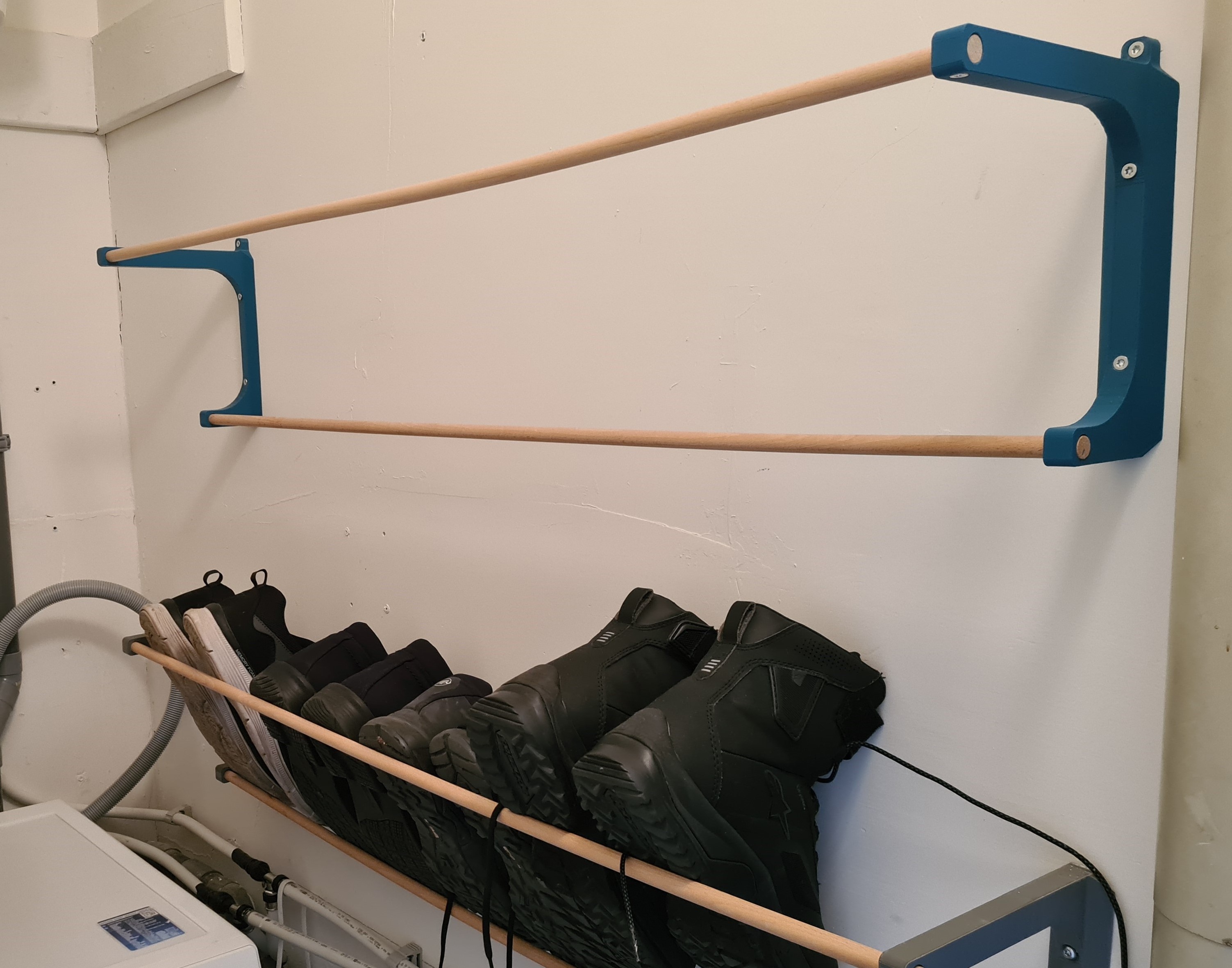 Shoe rack wall mounted (fits on Prusa Mini)
