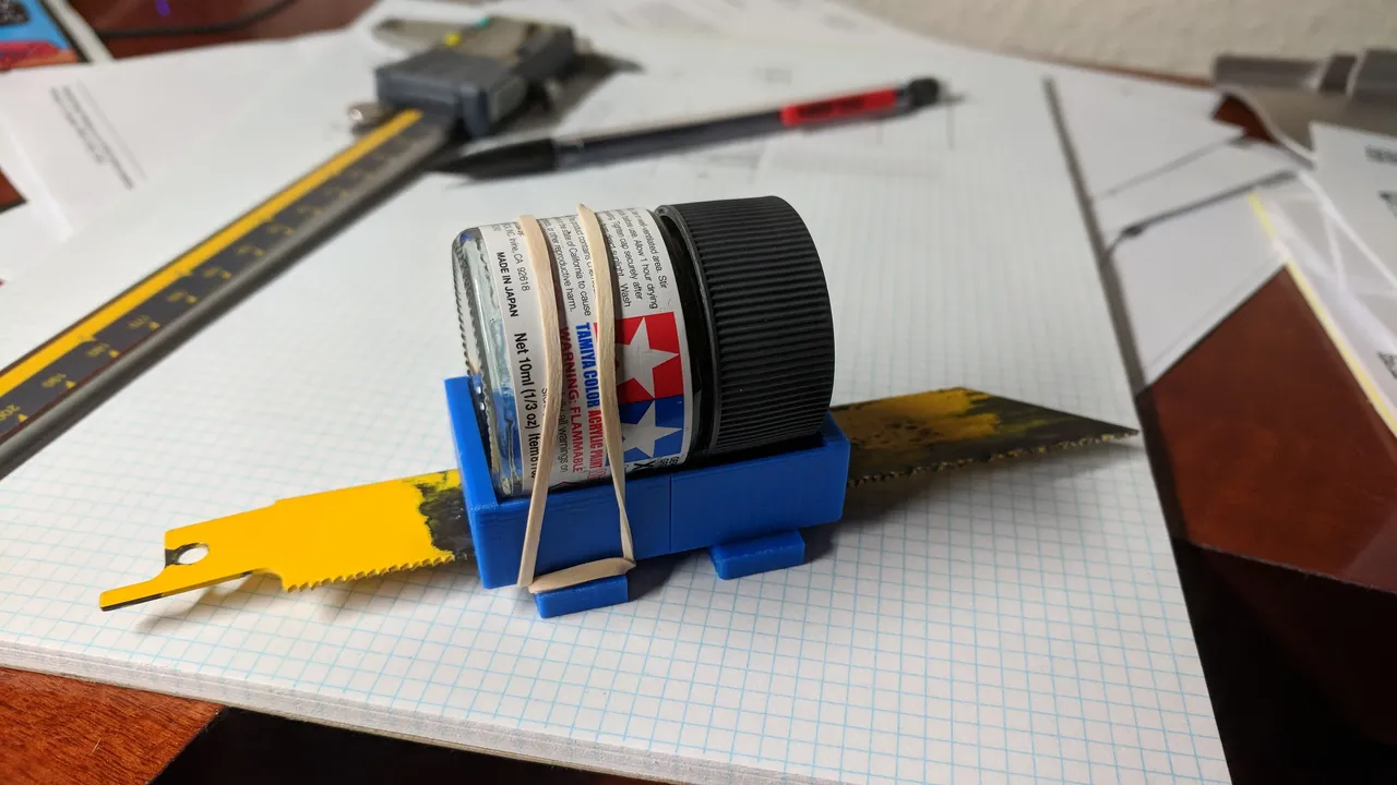 3D Printable Universal Hobby Paint Shaker by William Hayden
