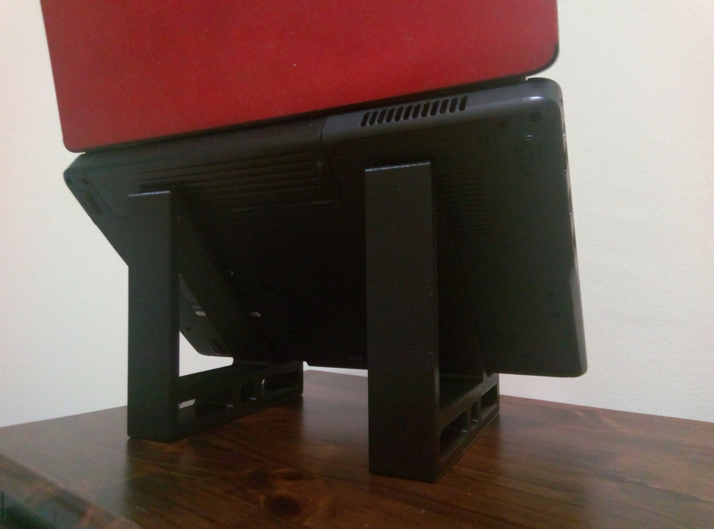 Miniatura 7 do modelo 3D Notebook Stand