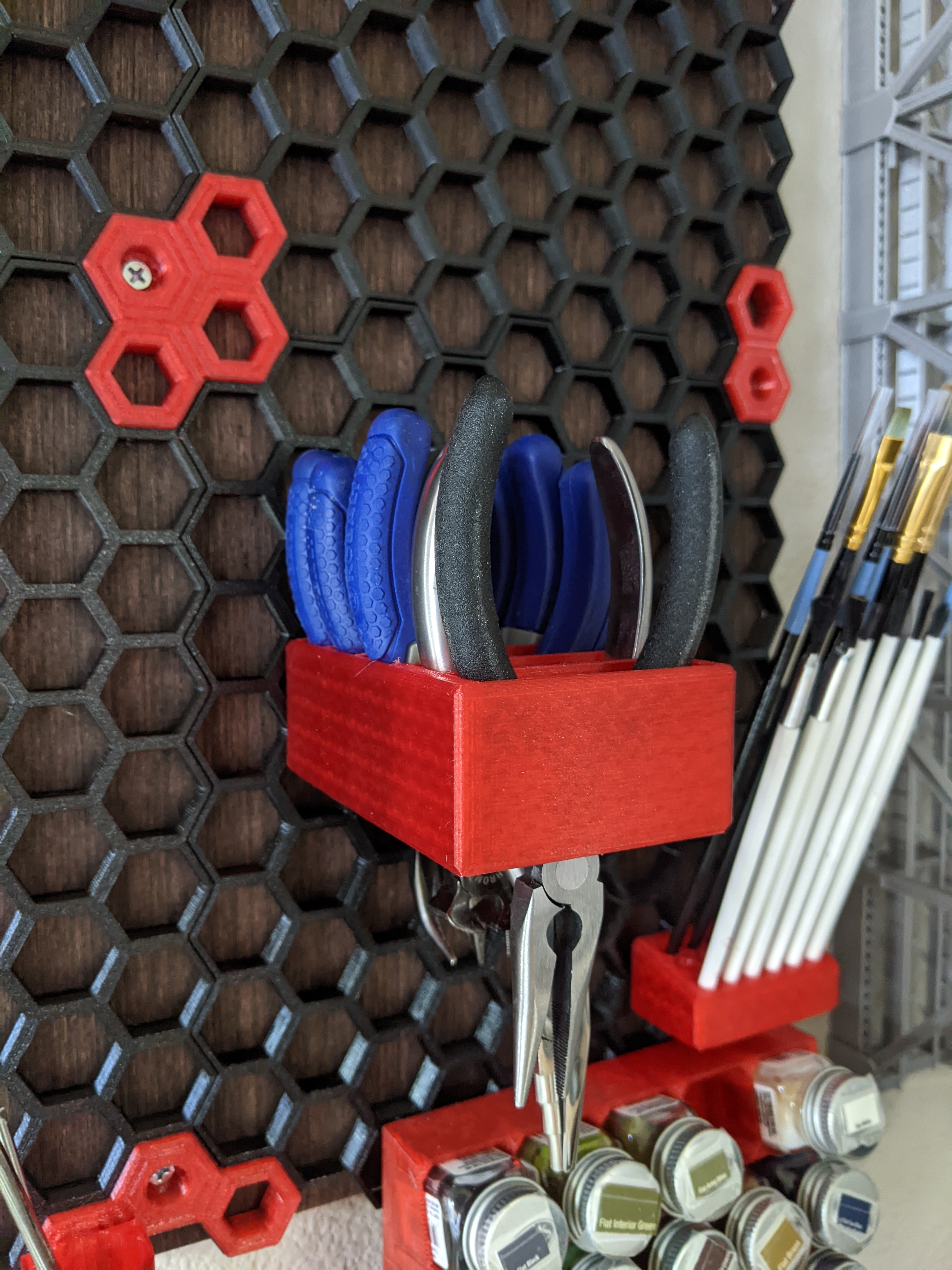 Pliers holder
