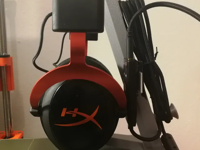 Headphone stand