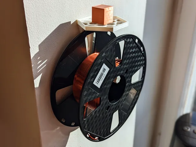 Minimalistic Spool Wall Mount
