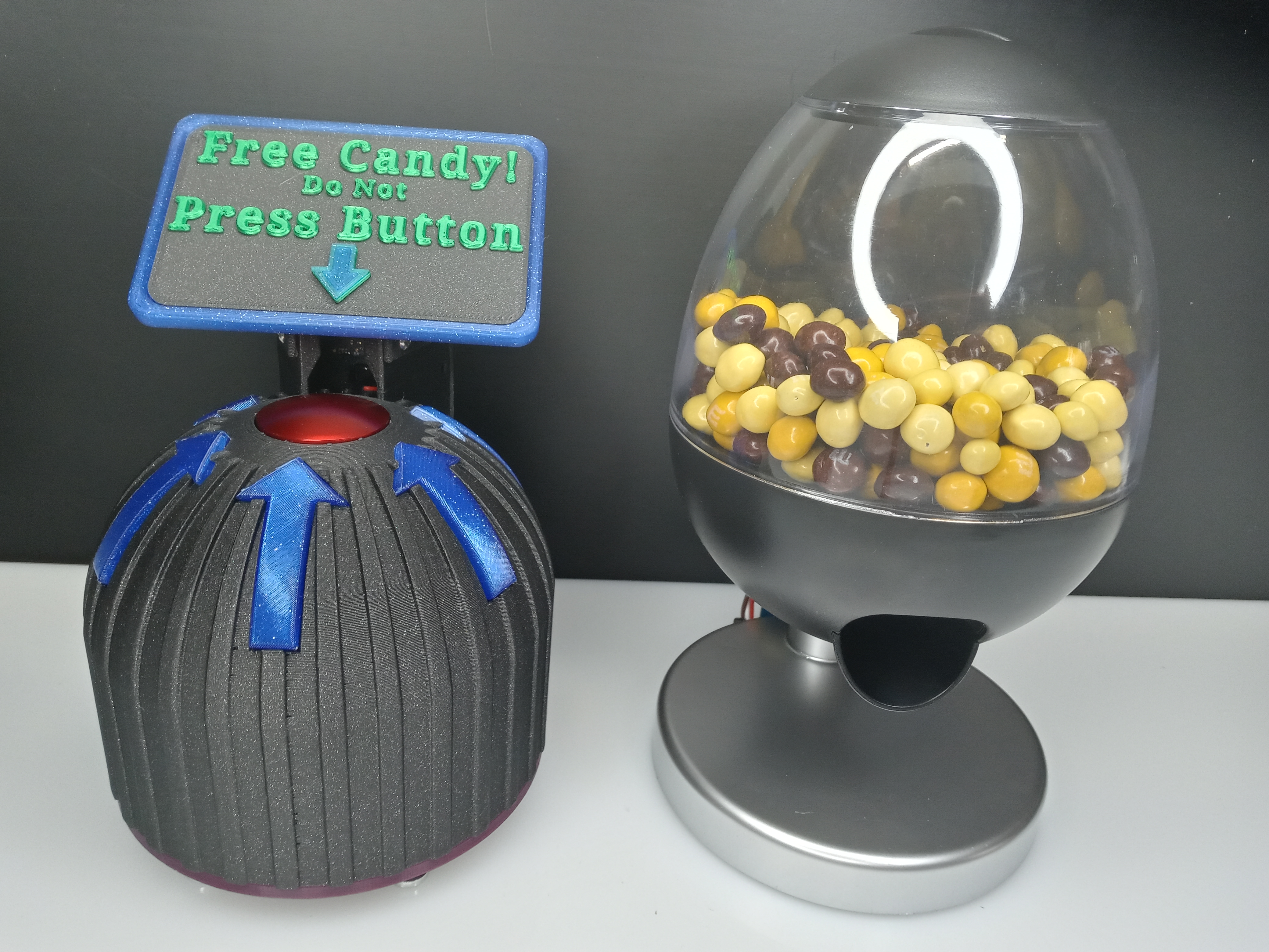 Miniatura 2 do modelo 3D Bear Trap Button