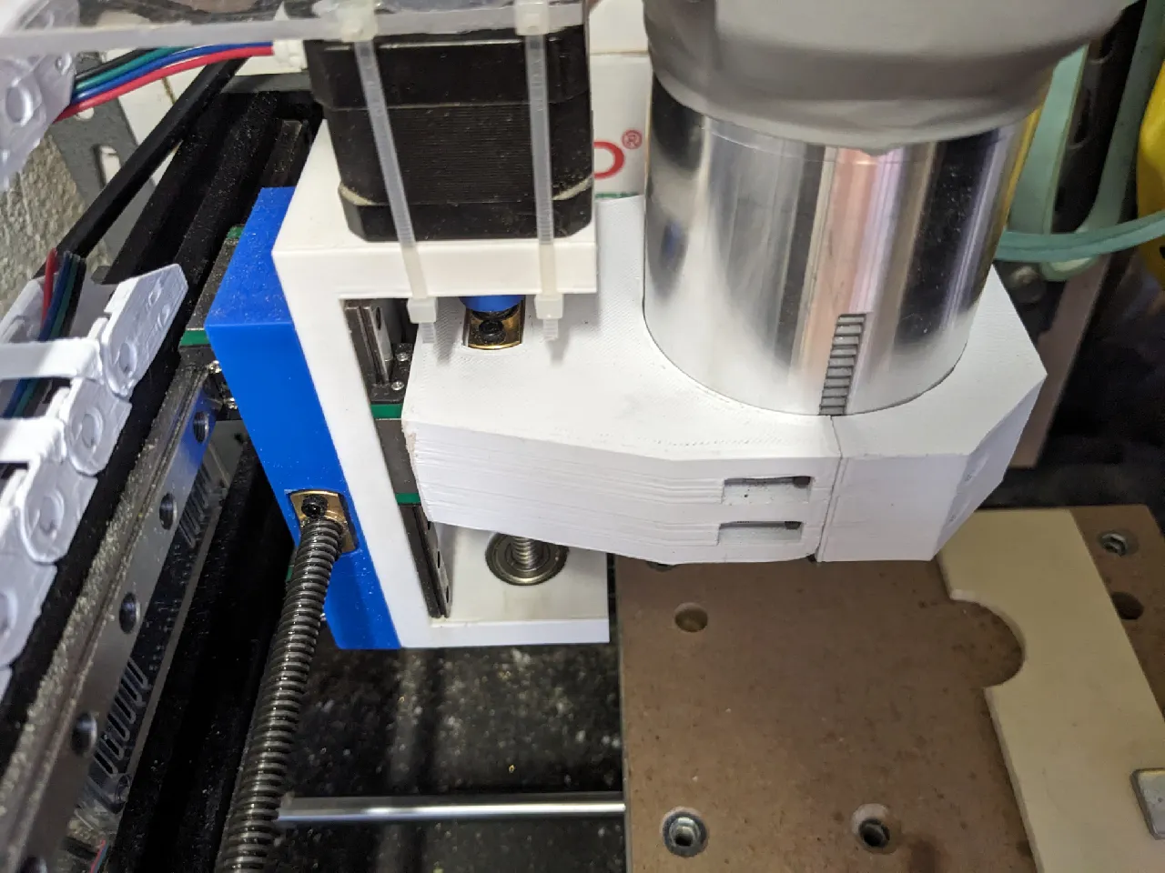 CNC 3018 upgrade: linear rails X and Z axis by Edoardo Cotta