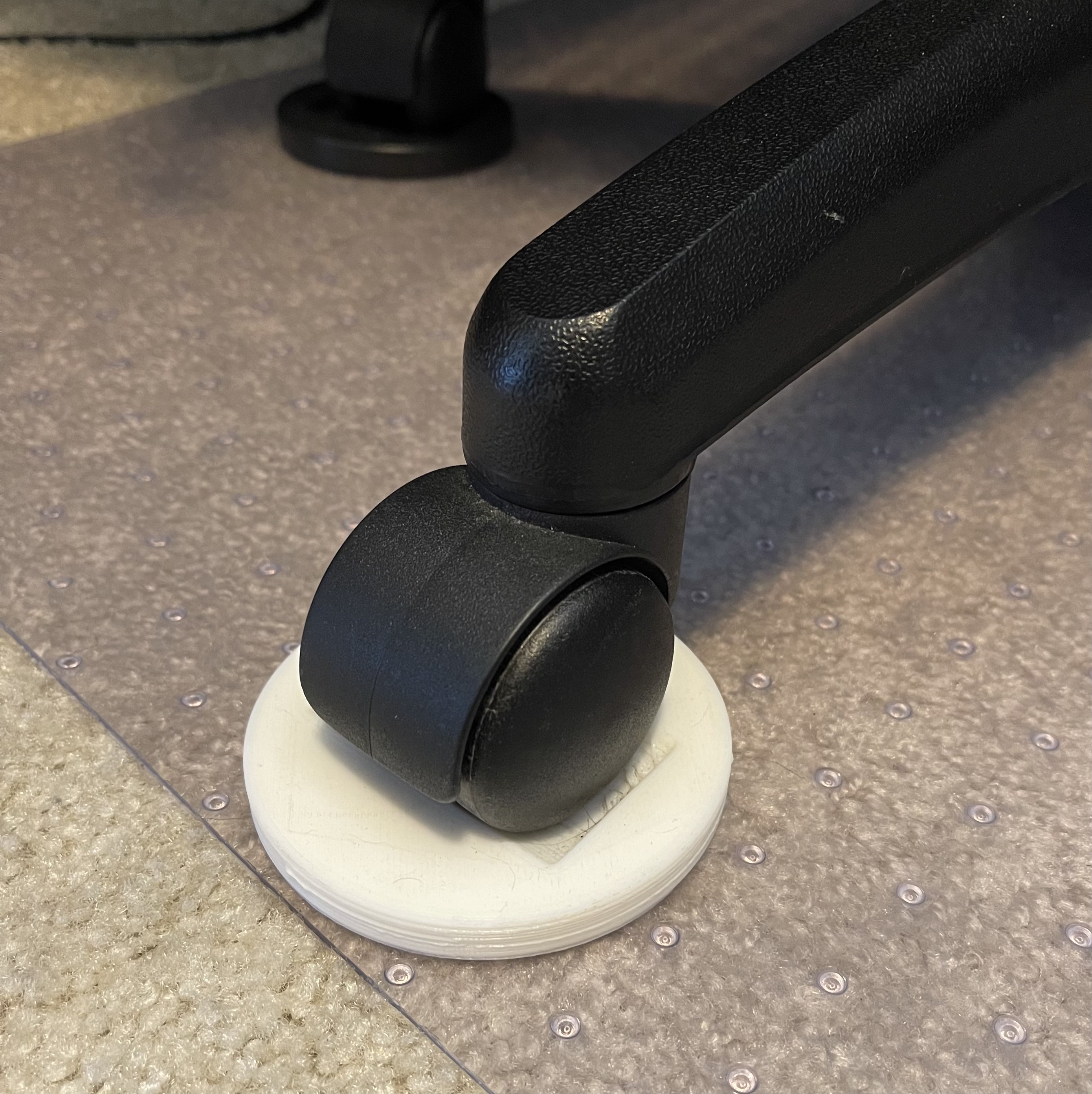 Wheel chock for office chair