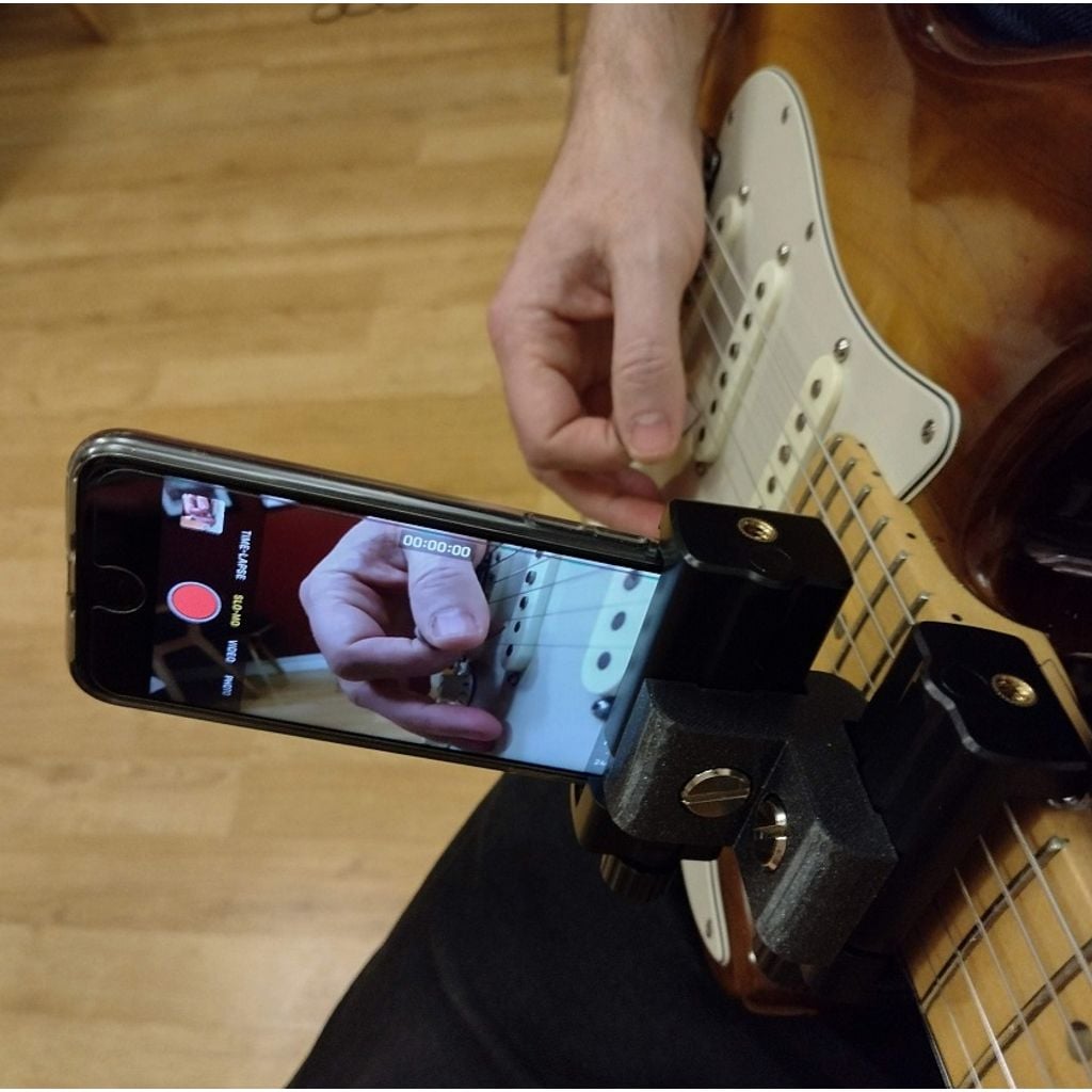 Smartphone guitar neck mount
