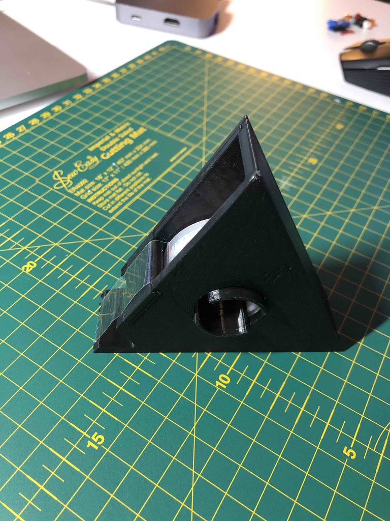 Klebrollenhalter (adhesive tape holder)