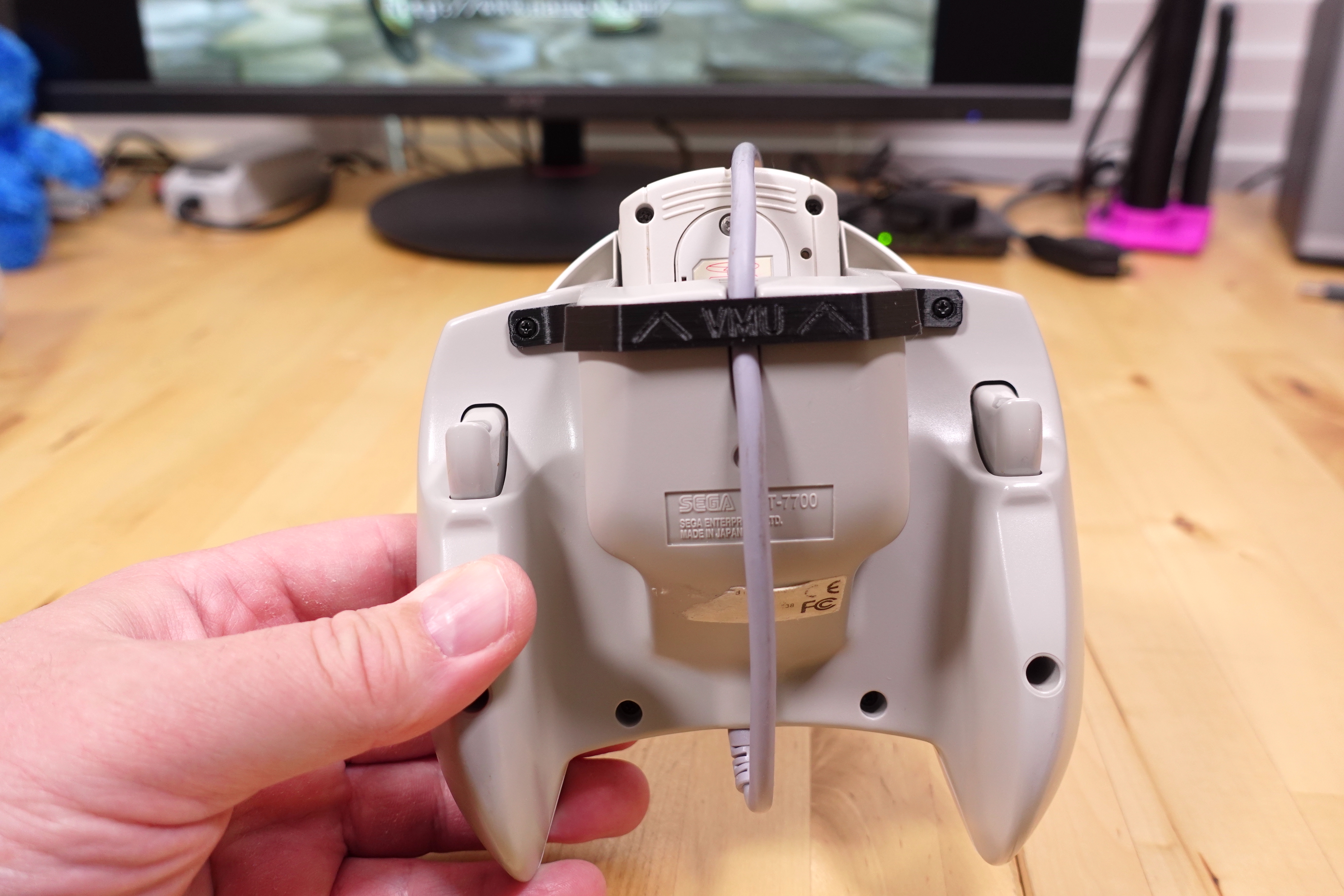 Dreamcast Controller Cable Clip — thumbnail 3