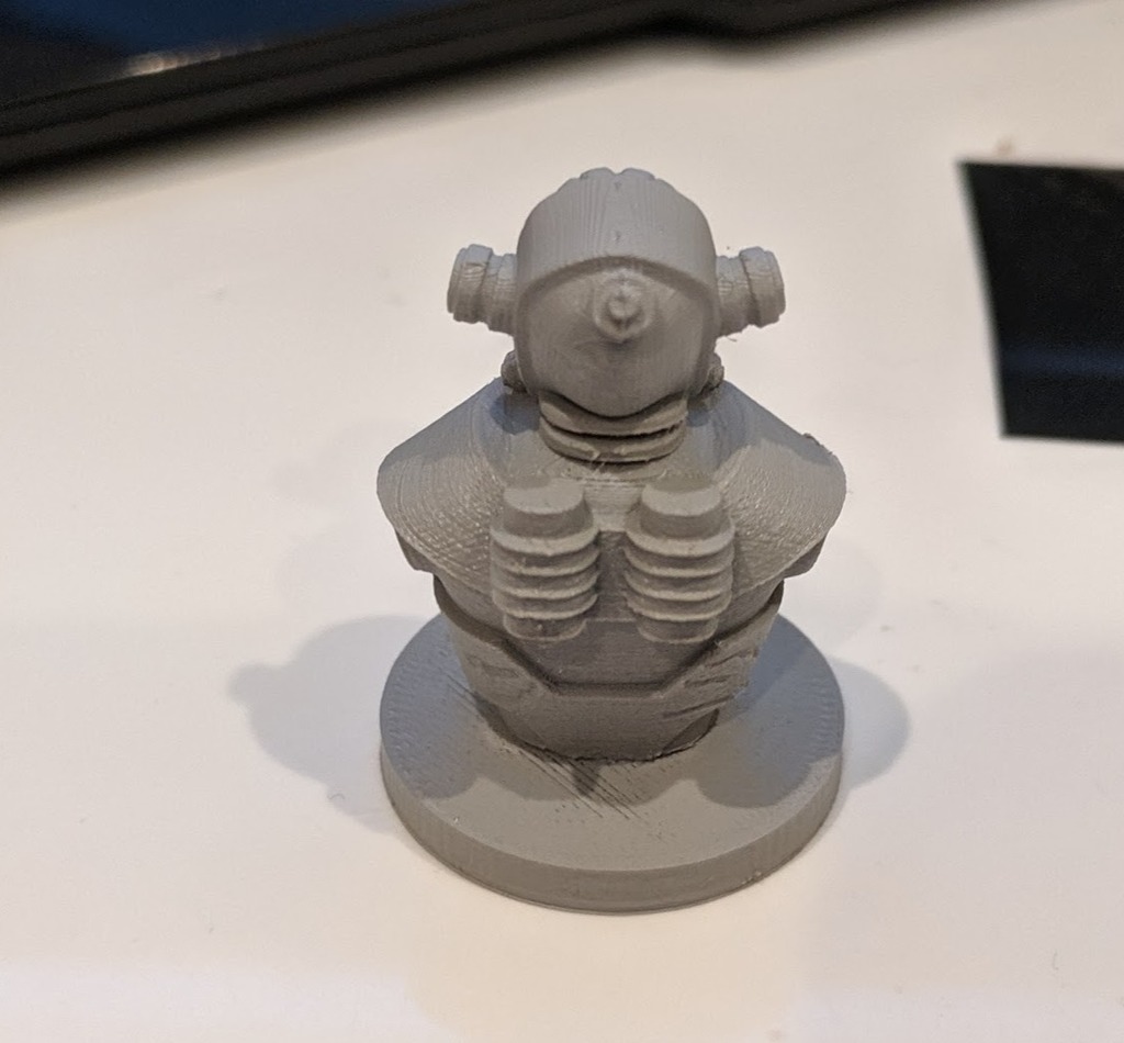 Miniatura 2 do modelo 3D Hellboy Boardgame Visitor Bust for Target Priority Tracking