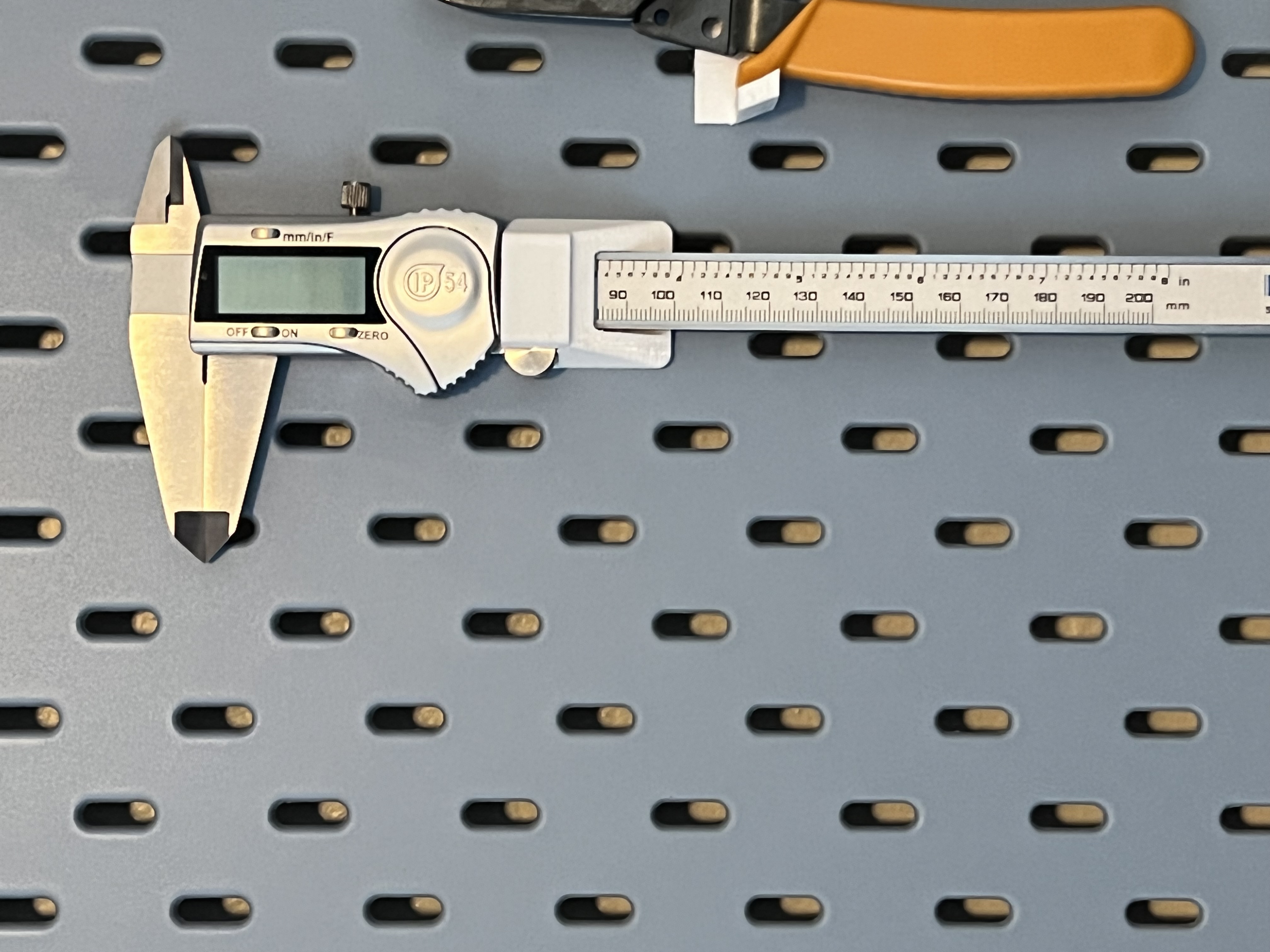 SKADIS Caliper Holder 3D model thumbnail
