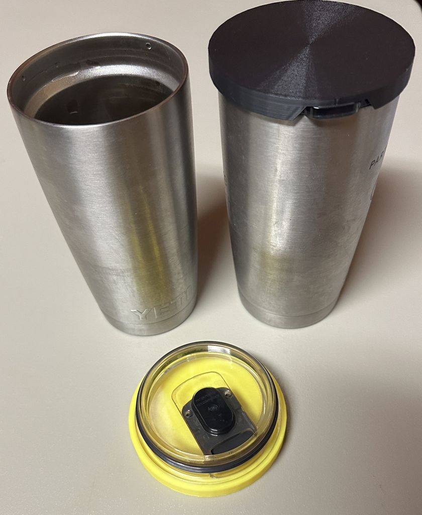 Yeti Dust / Debris Cover 20oz Tumbler