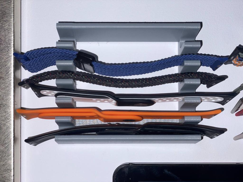 wall hangable apple watch band holder
