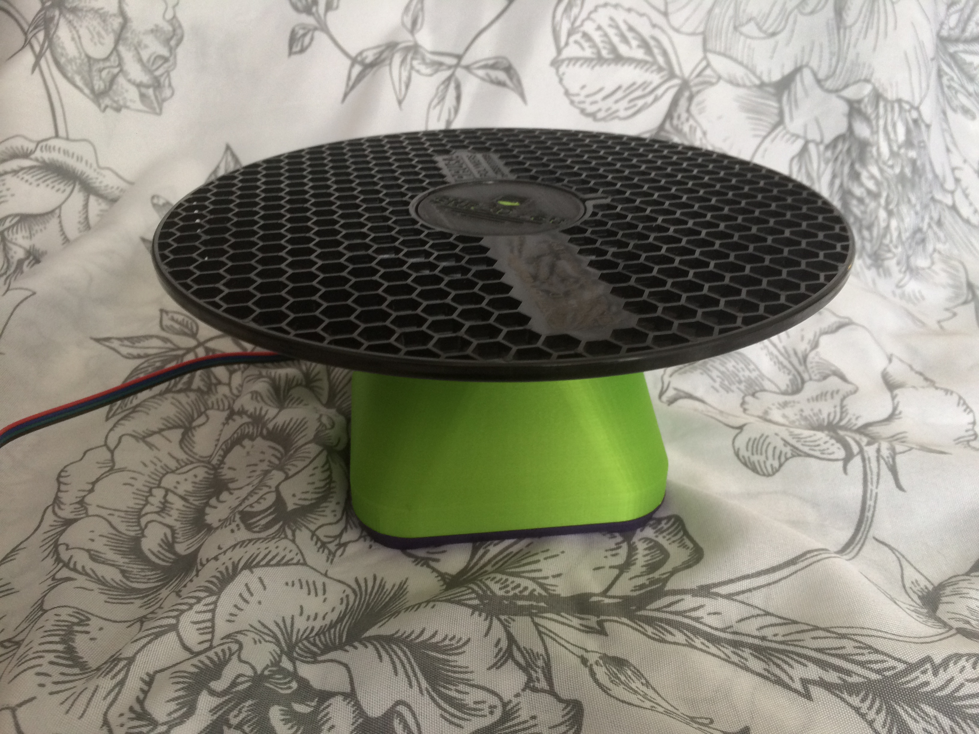 Turntable (motorised) - Otočný stolek (motorizovaný)
