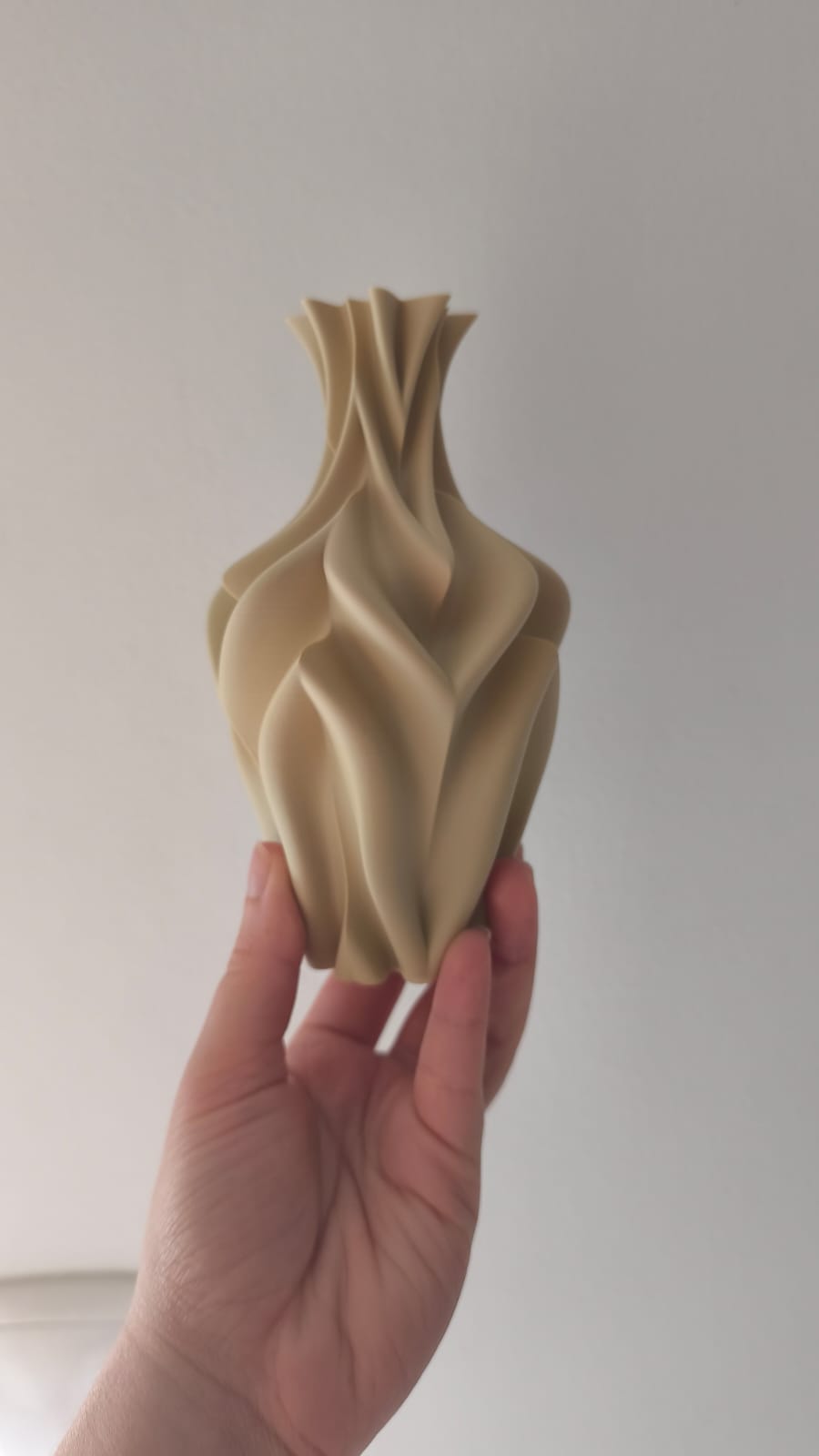 Miniatura 2 do modelo 3D Abstract vase