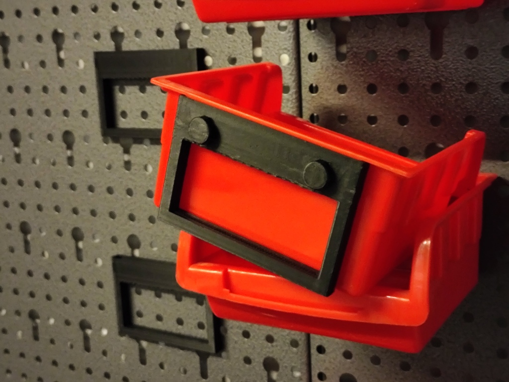Euro-pegboard holder for small, stackable boxes — thumbnail 2