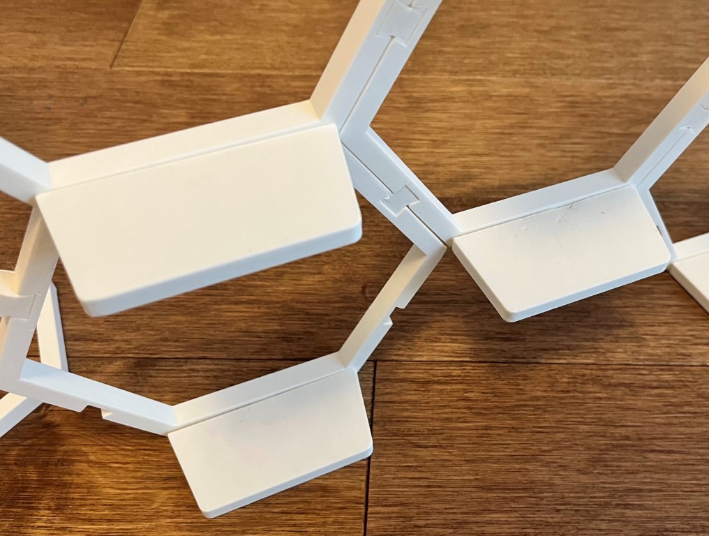 Miniatura 2 do modelo 3D Hex Modular Toy Shelf