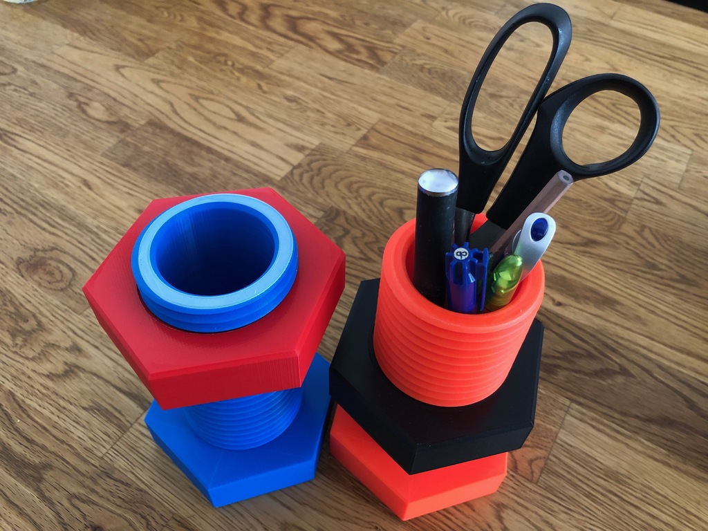 Bolt and Nut as Pen Holder / Container by DeepDiver Download free STL