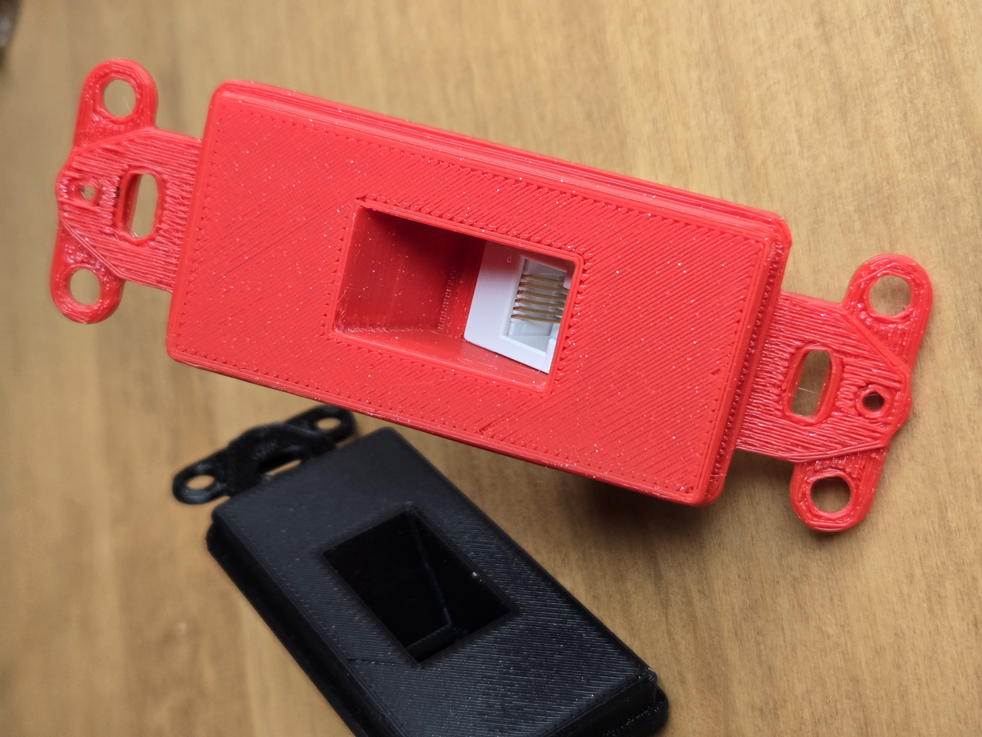 Decora recessed keystone jack insert