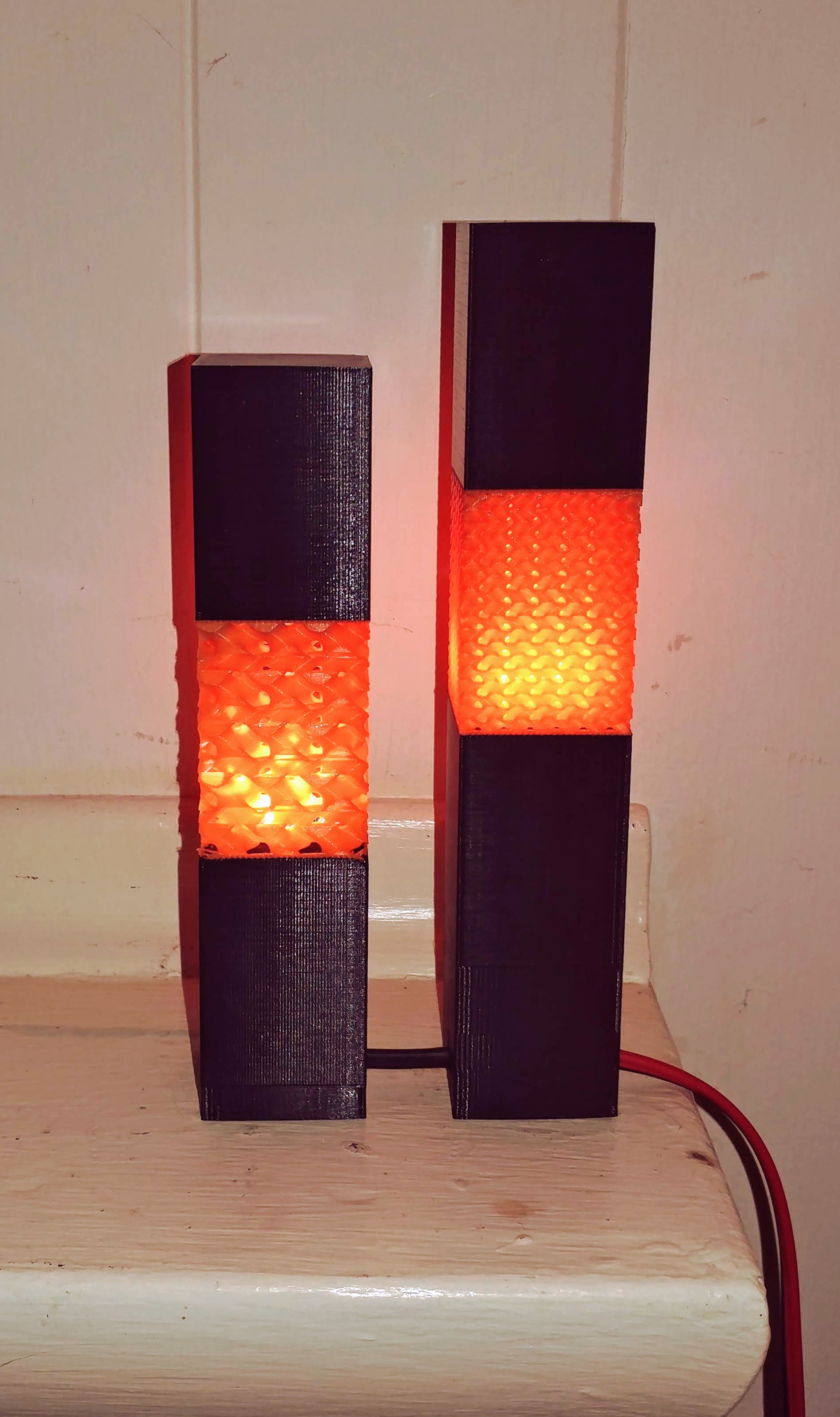 Gyroid Infill Lamp — thumbnail 2