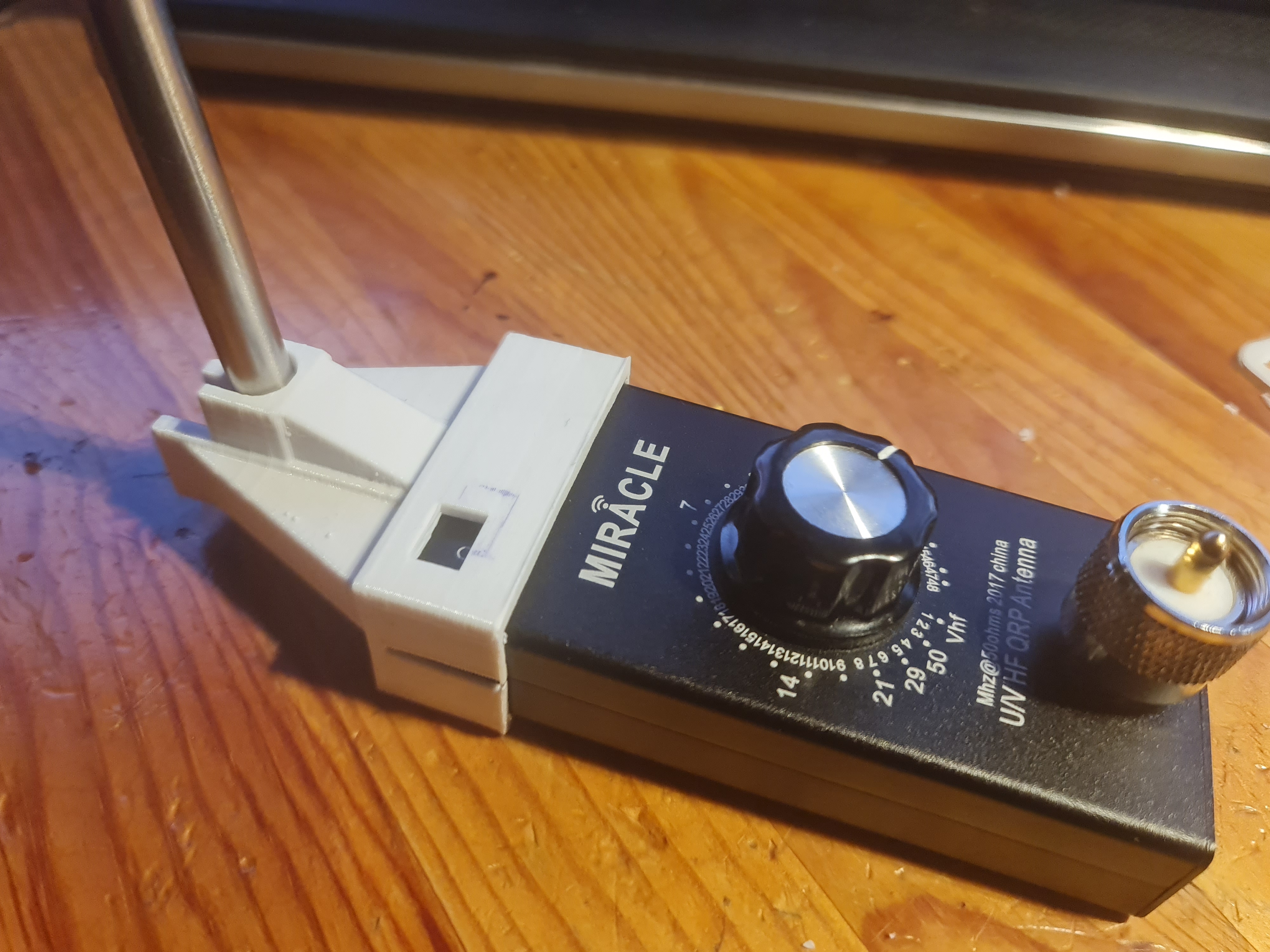 Miniatura 2 do modelo 3D Miracle antenna support