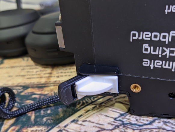 UHK v1 Legs fixator