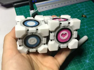 Portal Cube Edited, Remixed, now 50% size! (48mm)