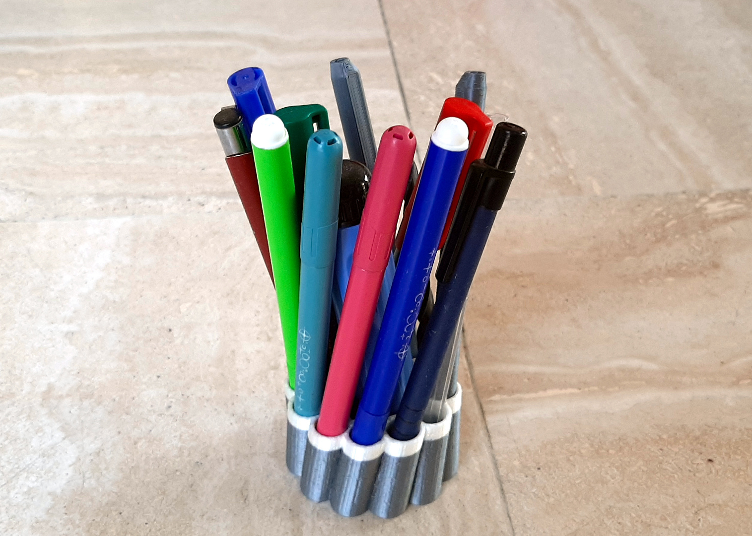 Parametric Pen Holder