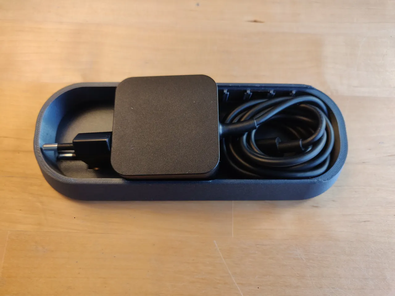 Steam Deck USB-C Charger Cradle (EU Plug Version) by Th3Rom3