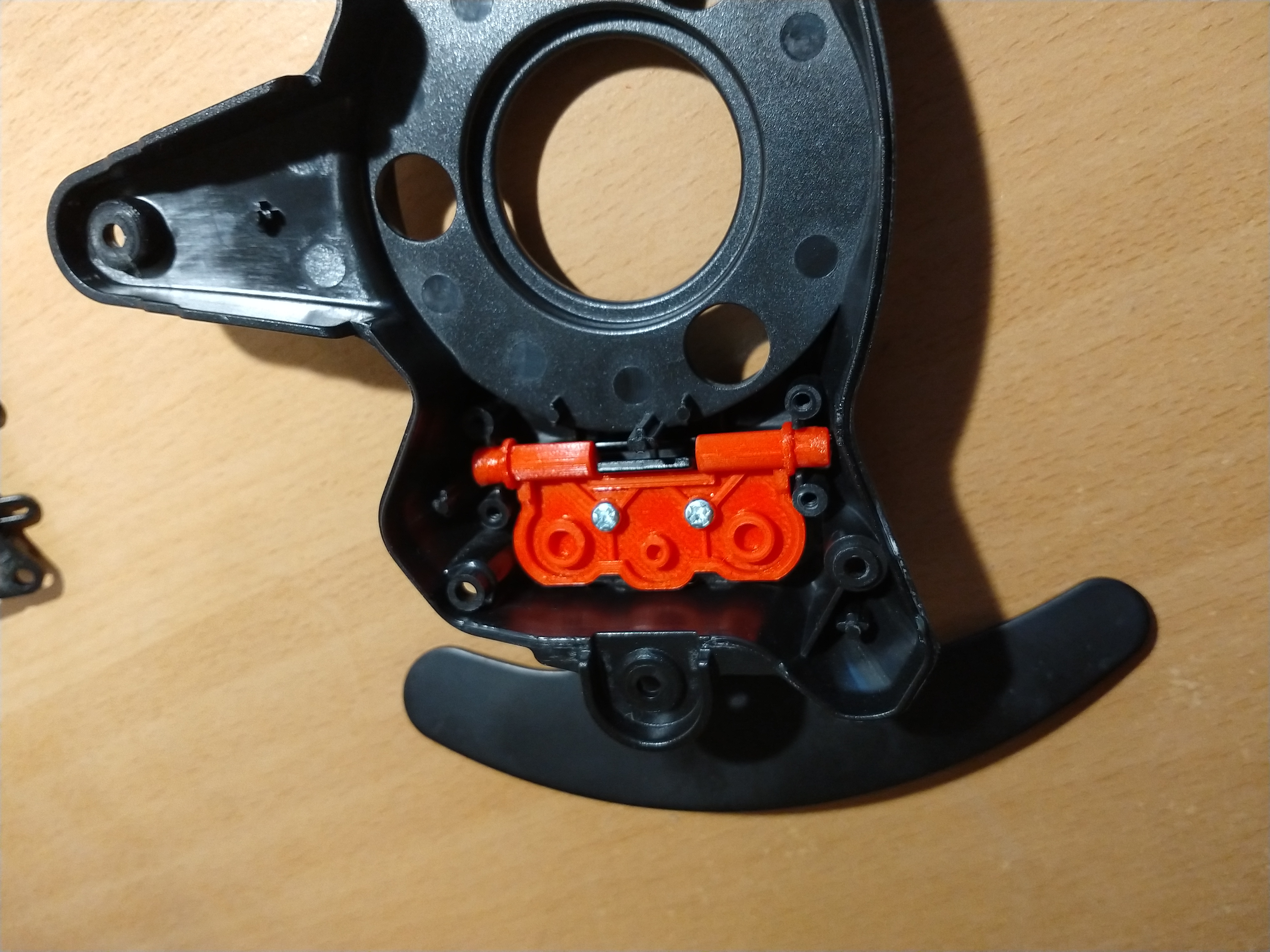 Thrustmaster T300 shift paddle hinge replacement — miniatura 6