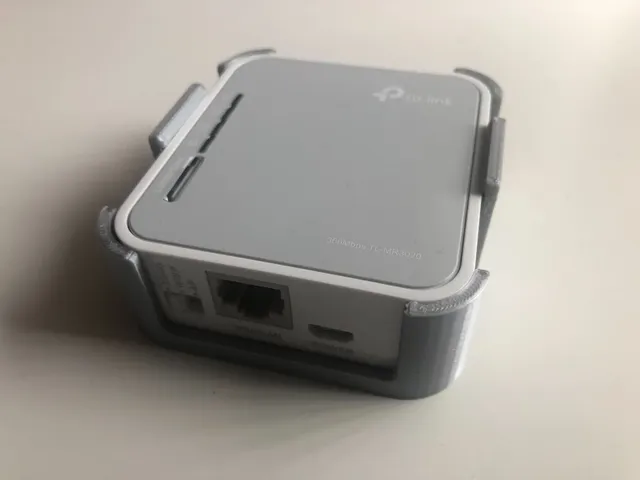 TP-Link MR3020 Wallmount